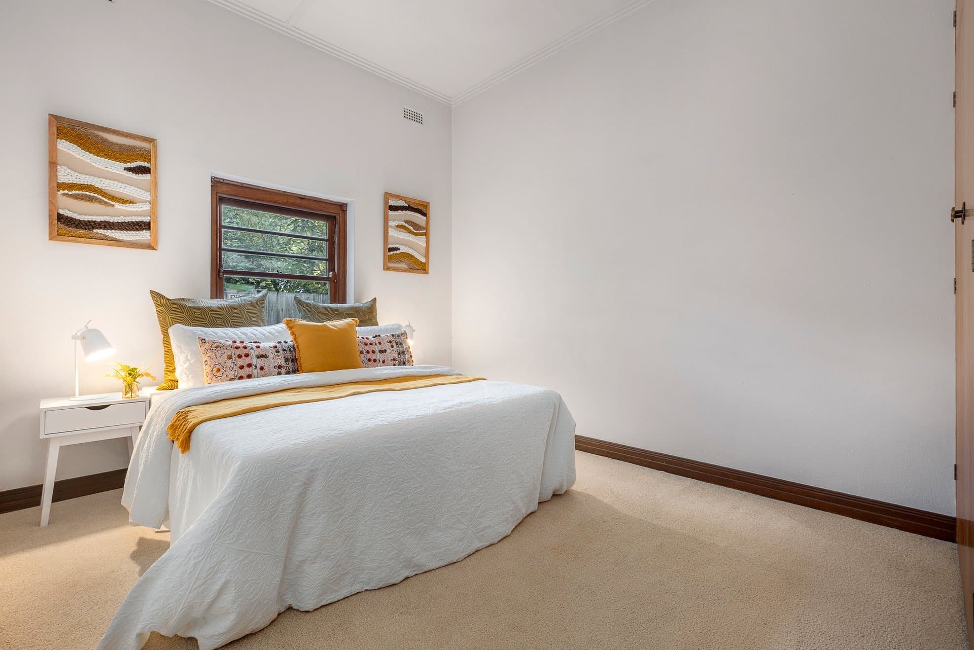 30 Rubens Grove, Canterbury - Thumbnail 6