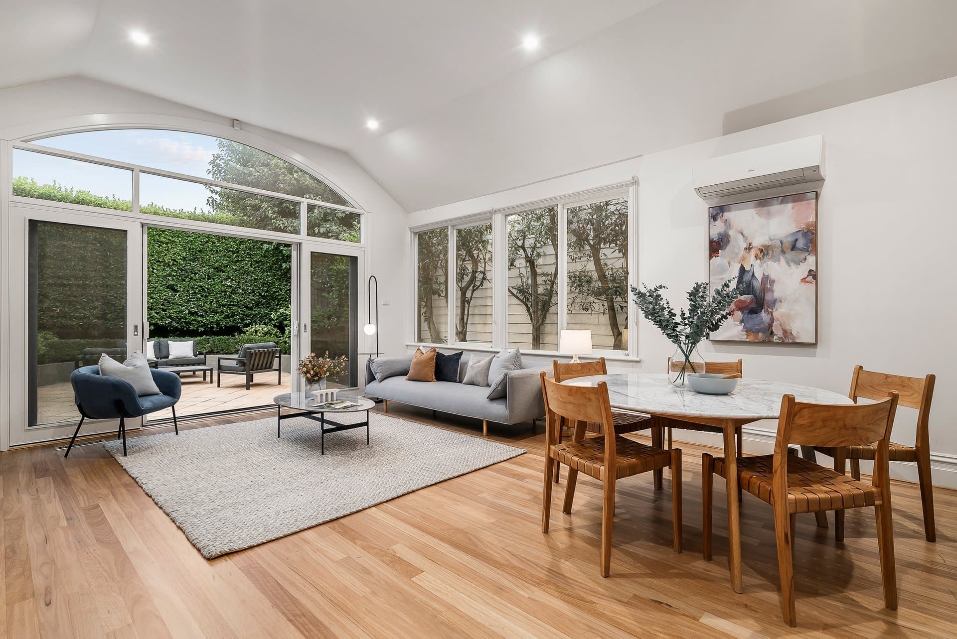 31 Smart Street, Hawthorn - Thumbnail 2