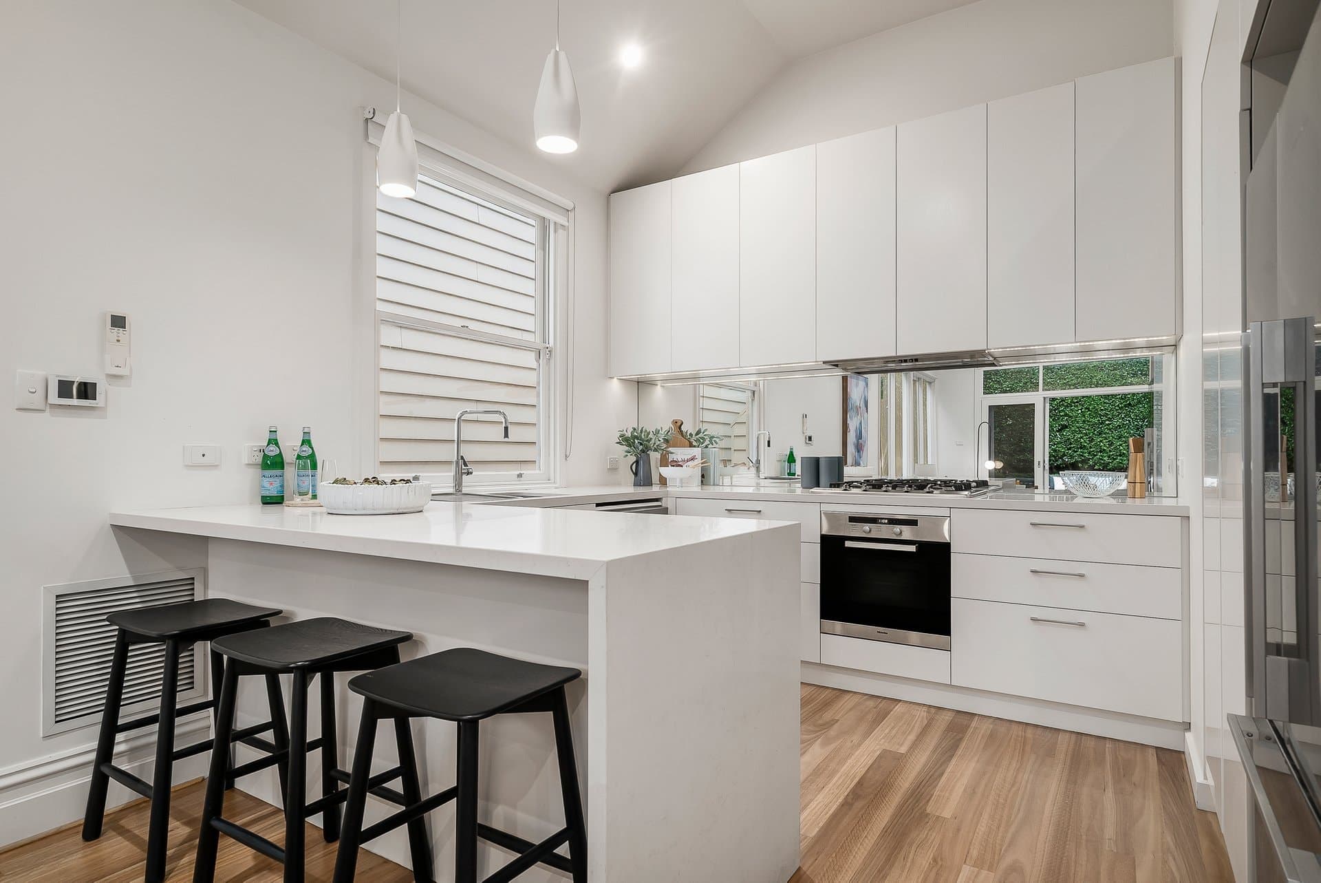 31 Smart Street, Hawthorn - Thumbnail 3