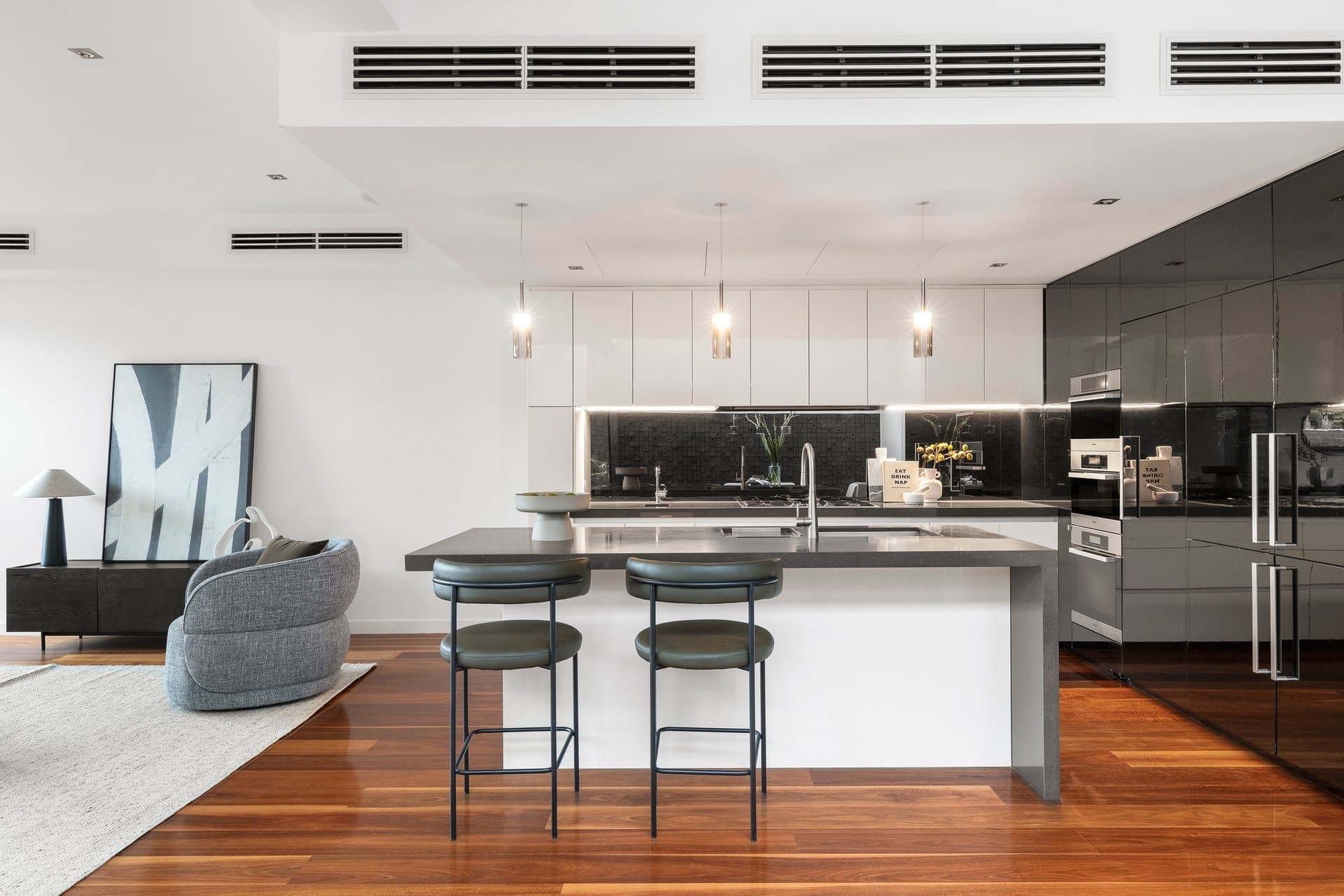 31 Invermay Grove, Hawthorn East - Thumbnail 4