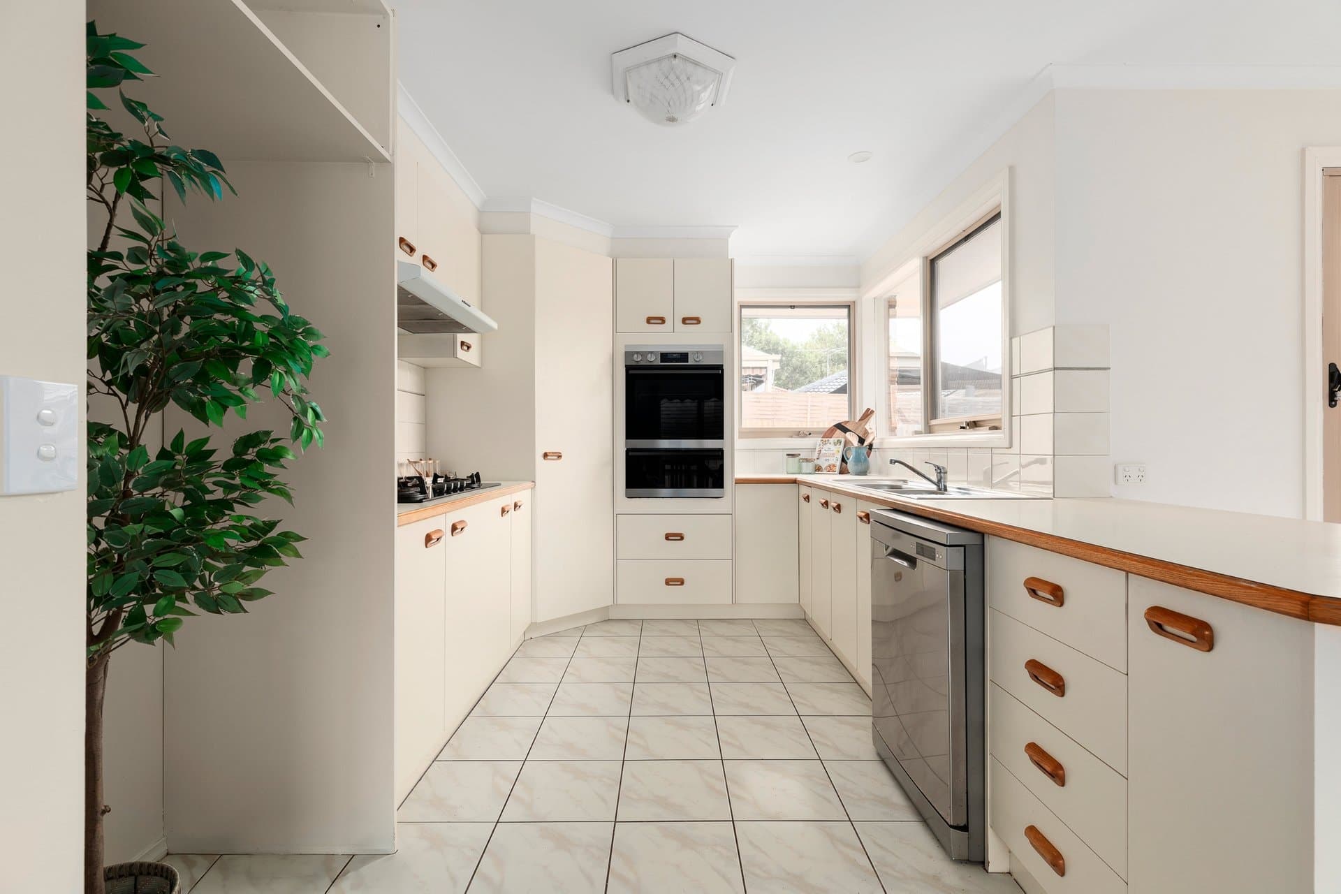 192 Blackwood Park Road, Rowville - Thumbnail 4