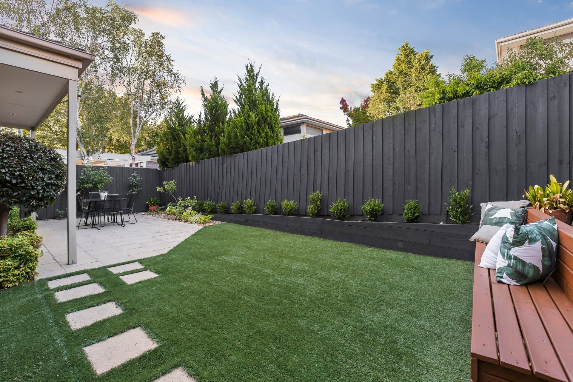 2/2 Carool Road, Ashburton - Thumbnail 2