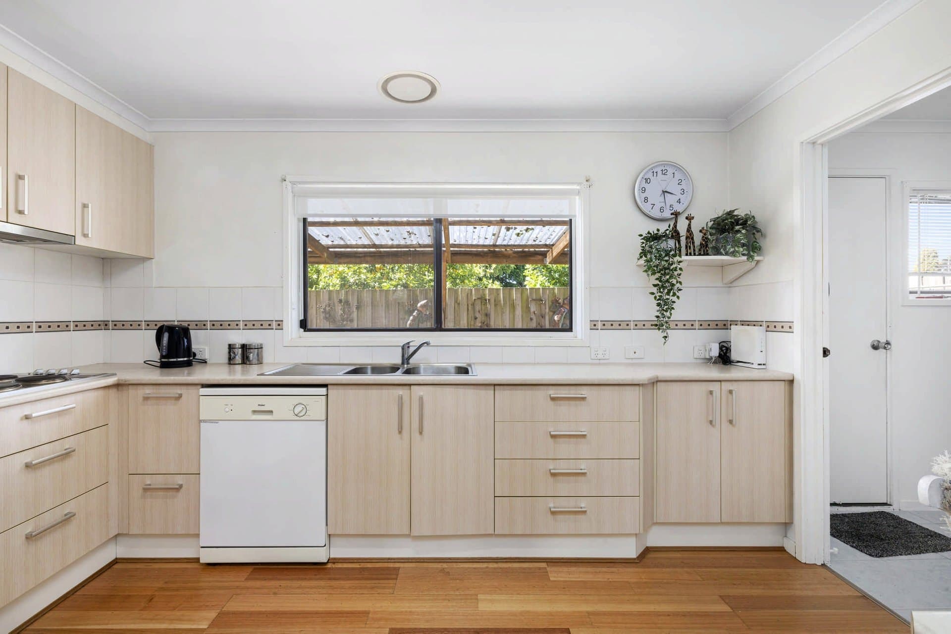 4/17-19 Van Ness Avenue, Mornington - Thumbnail 3