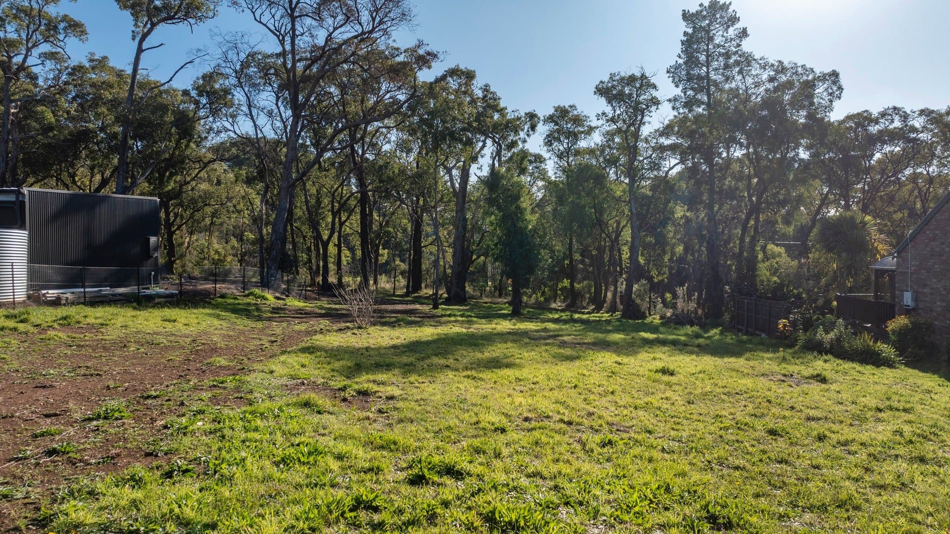 17 Station Road, Red Hill - Thumbnail 4