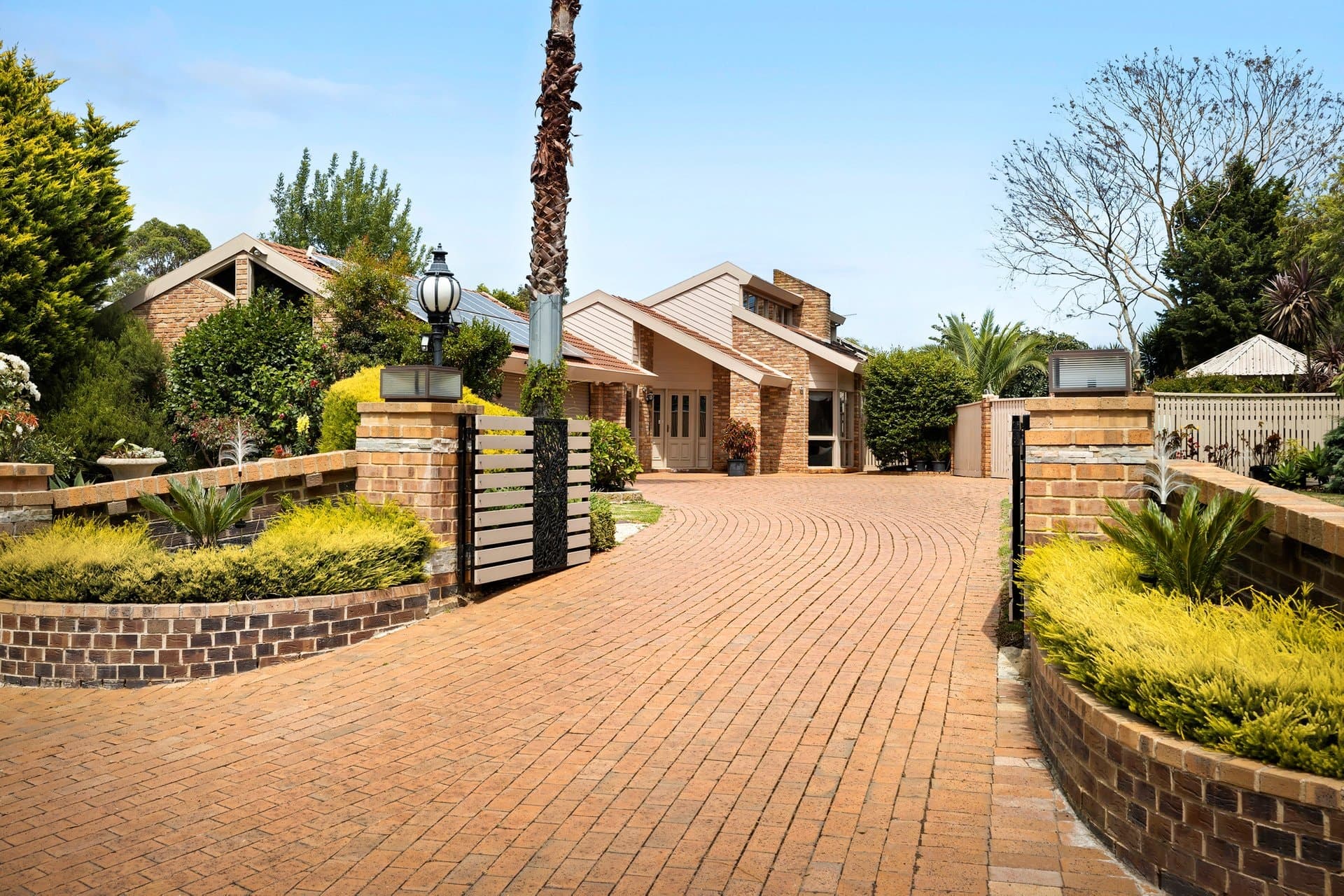 10 Lauren Court, Frankston South - Thumbnail 2