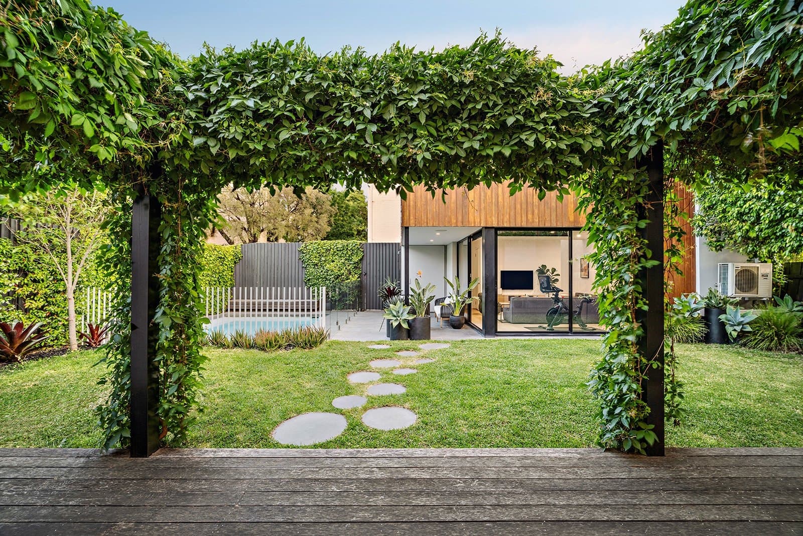 17 Bendigo Avenue, Elwood - Thumbnail 3