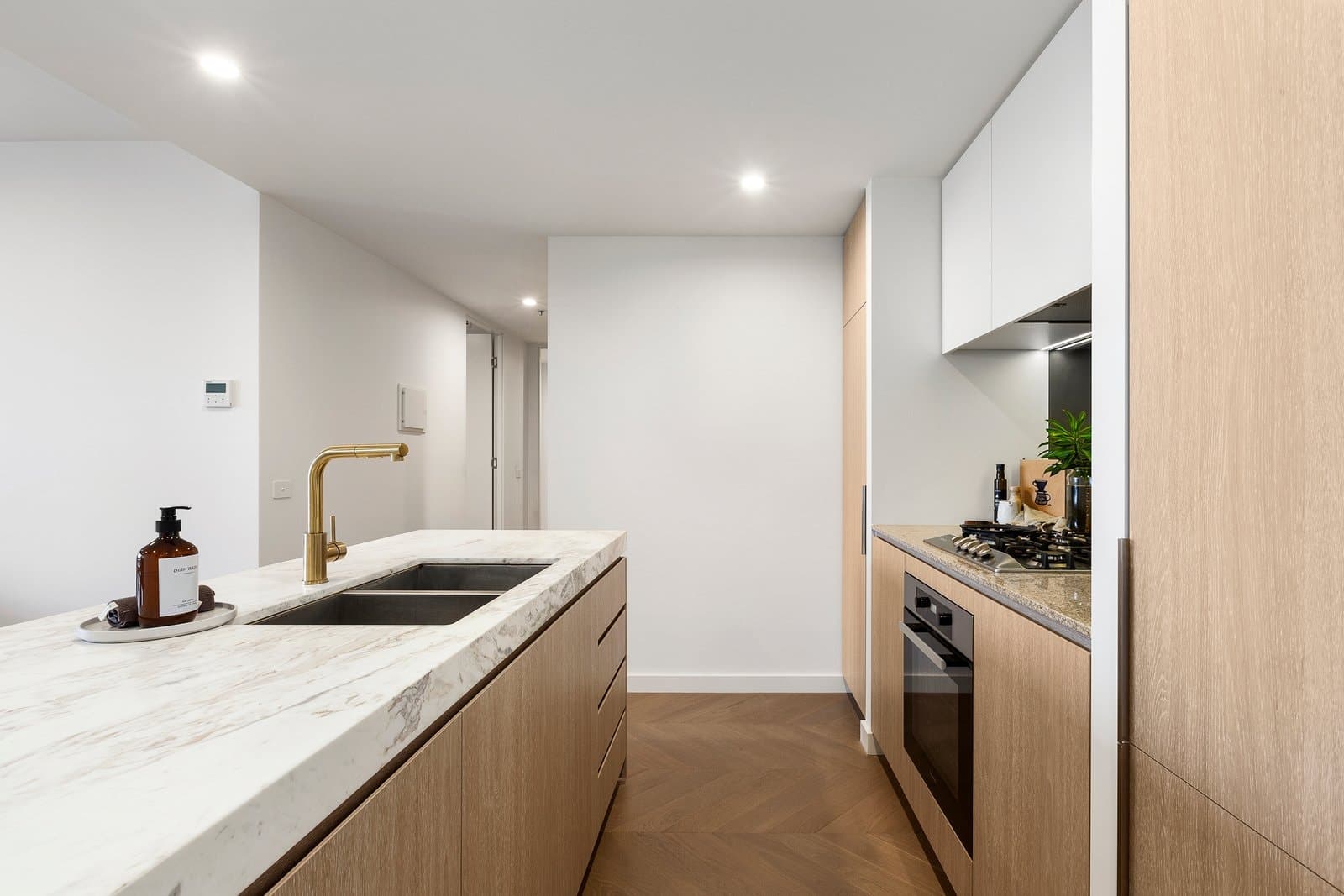 402/382 Burwood Road, Hawthorn - Thumbnail 4