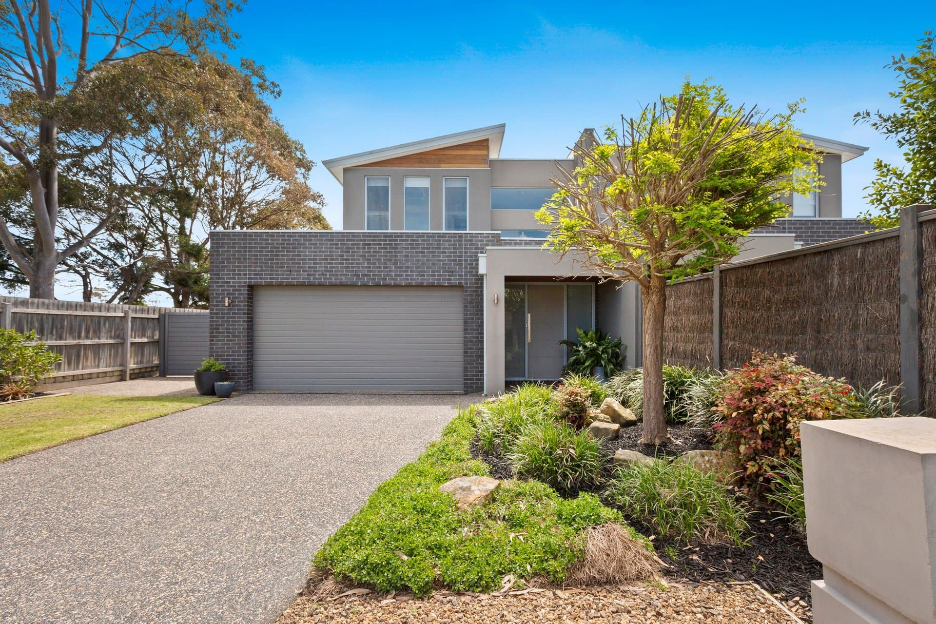 1 Kooyonga Grove, Mornington - Thumbnail 2