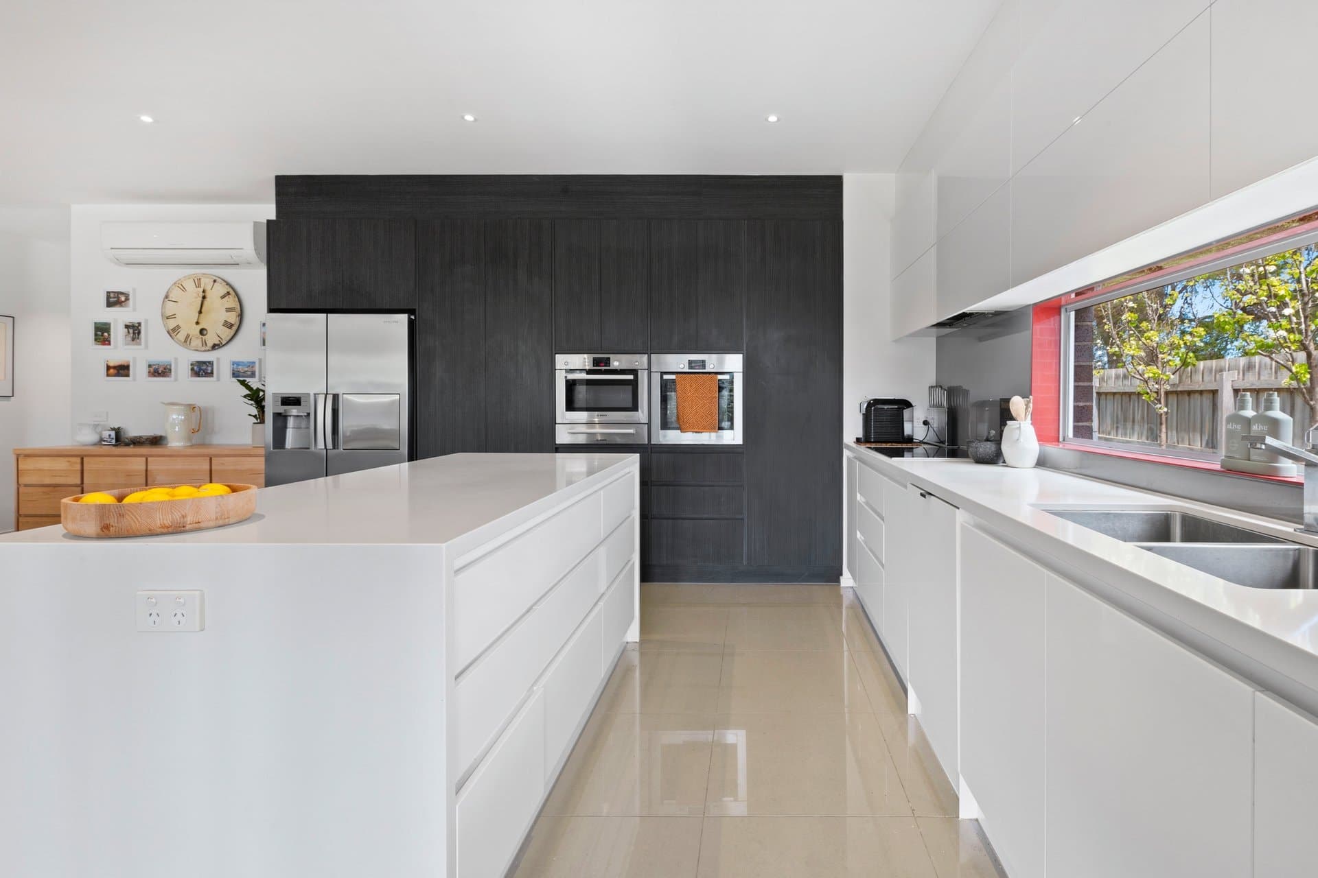 1 Kooyonga Grove, Mornington - Thumbnail 3