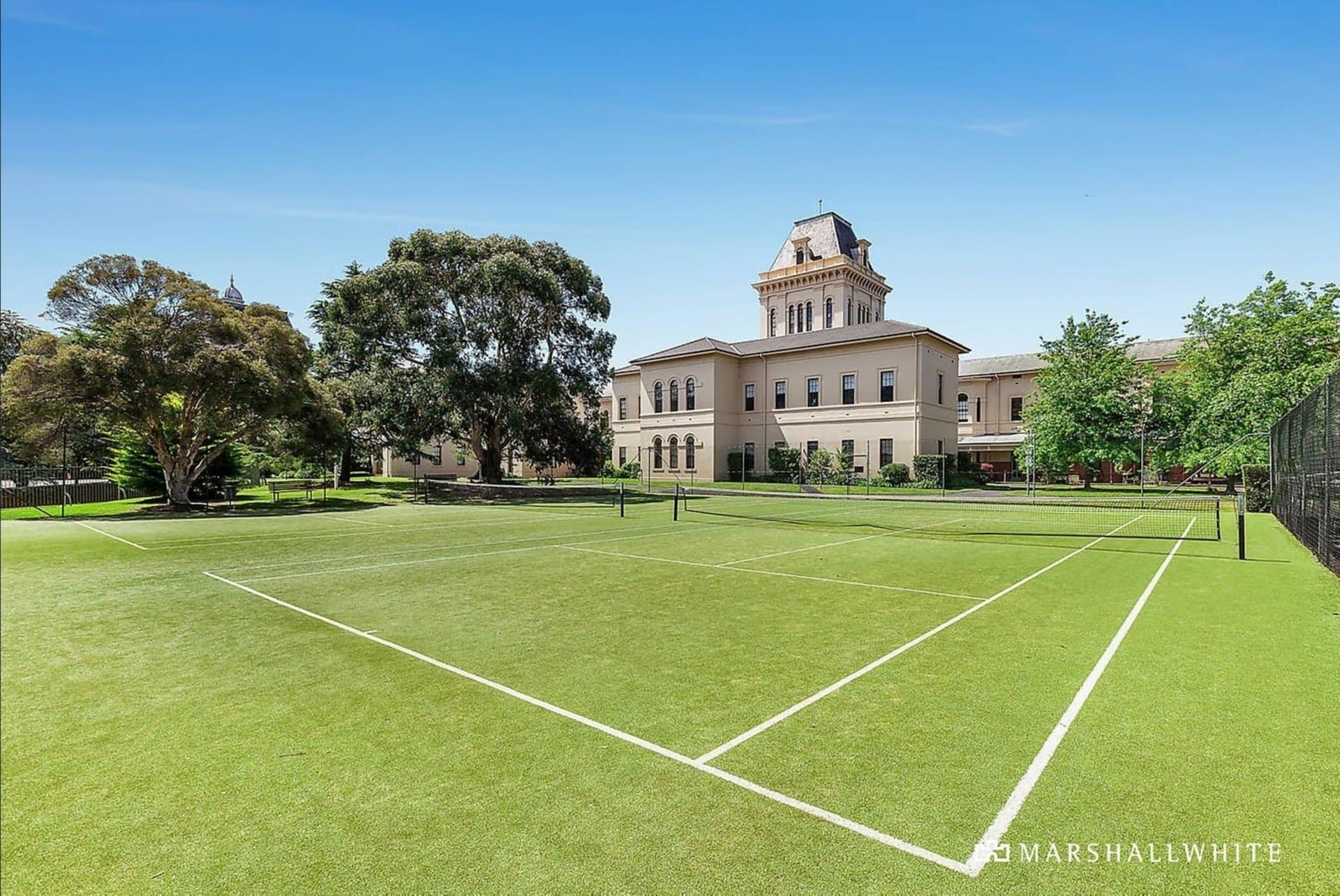 237 Wiltshire Drive, Kew - Image 1