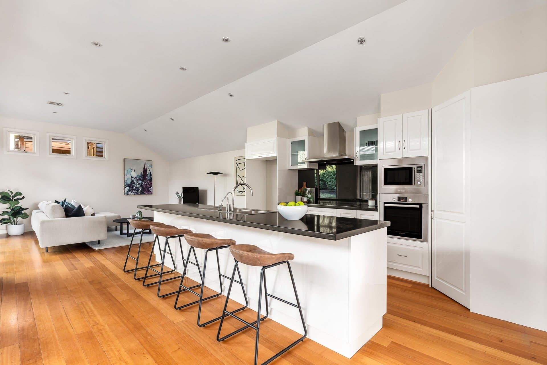 1 Lillian Street, Glen Iris - Thumbnail 4