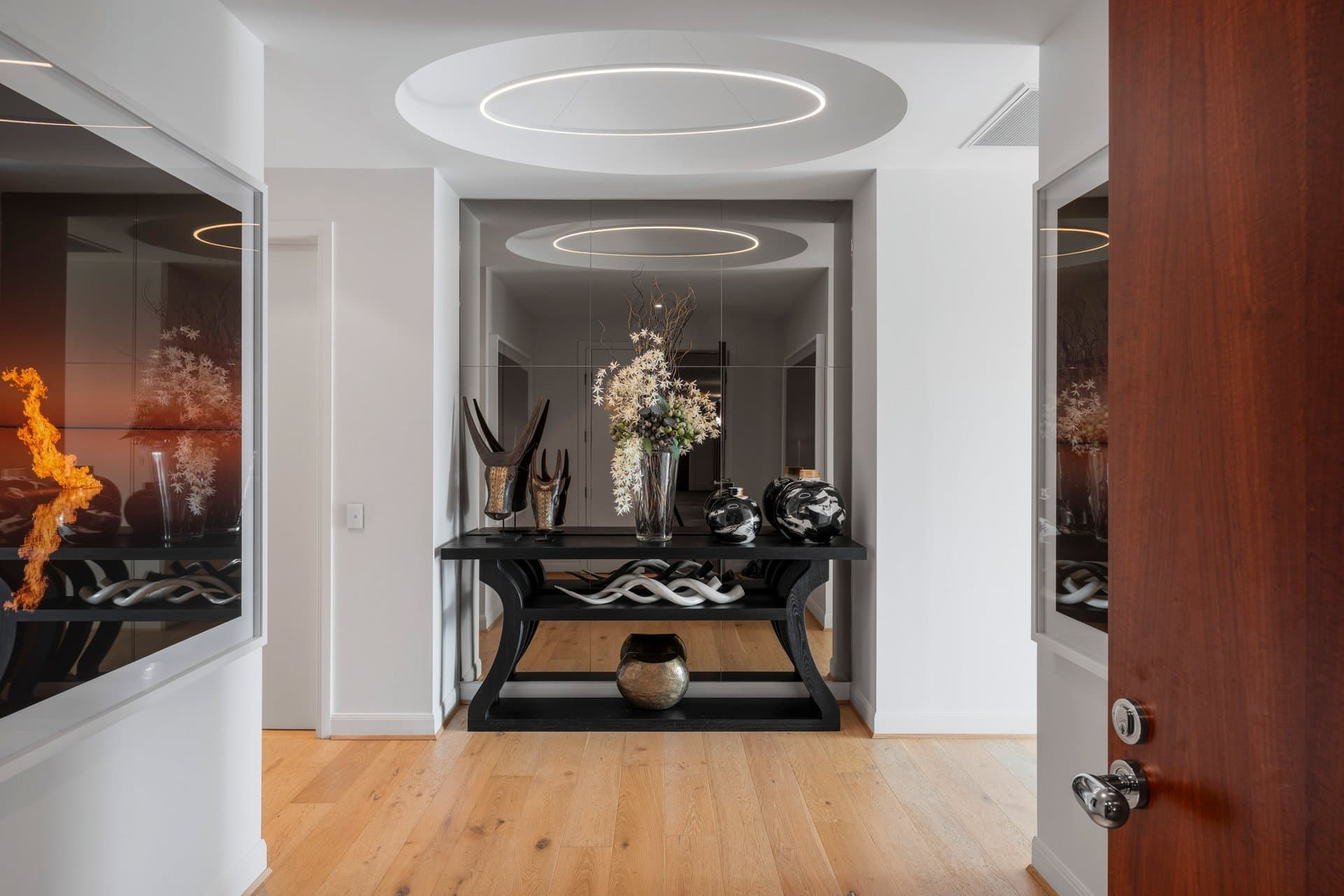 154/350 St Kilda Road, Melbourne - Thumbnail 2