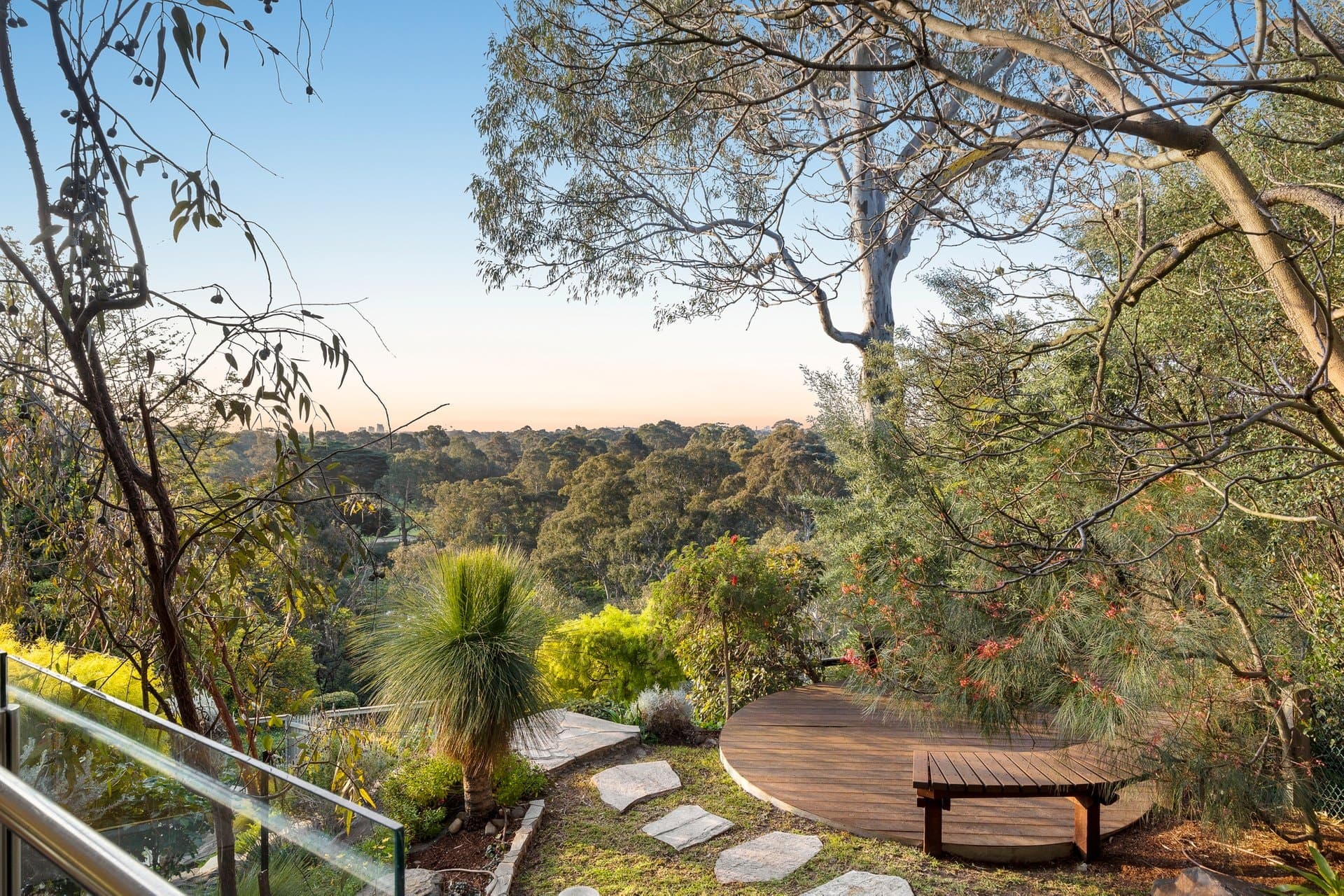 10 Milfay Avenue, Kew - Thumbnail 8