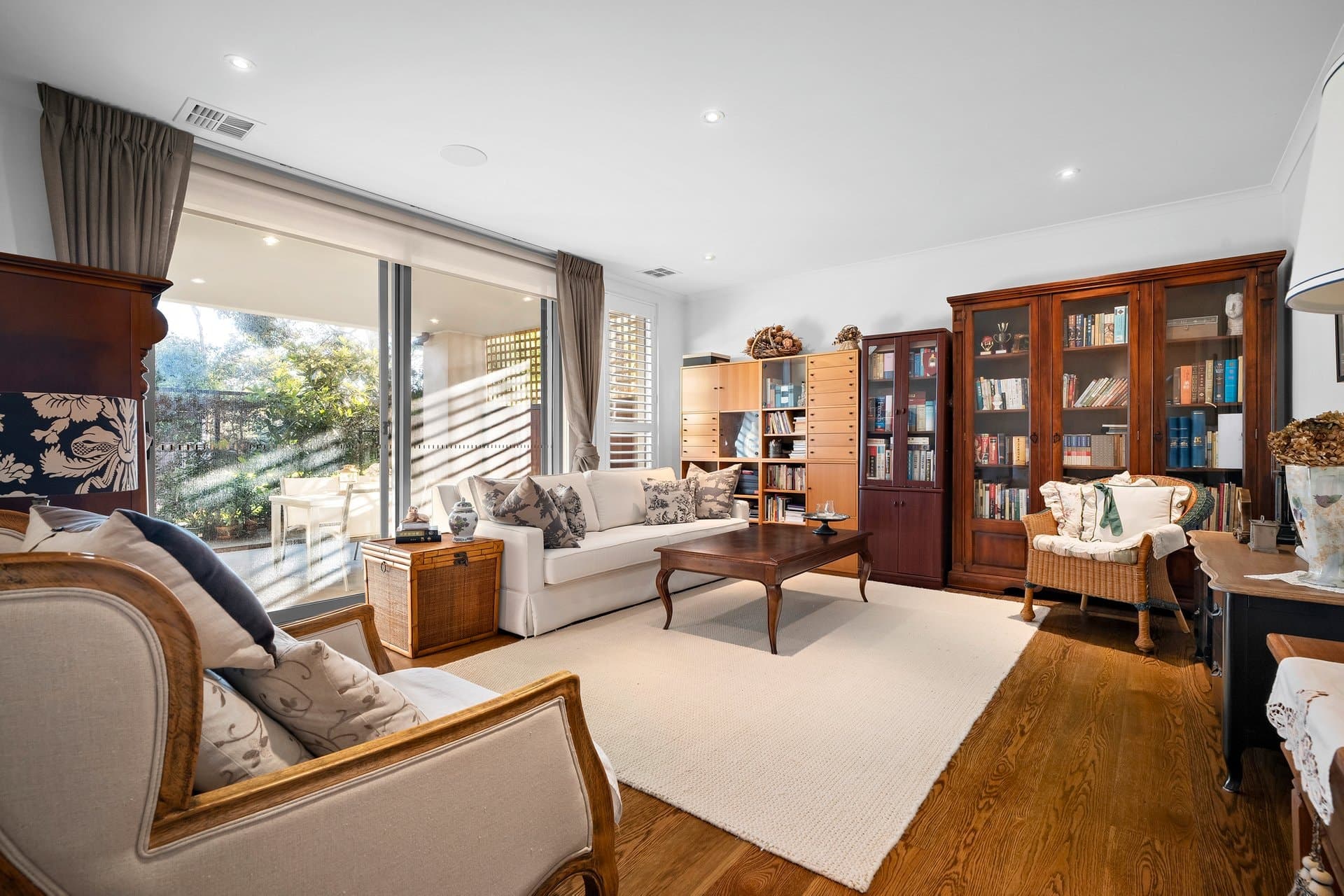 2/44 Warburton Road, Canterbury - Thumbnail 2