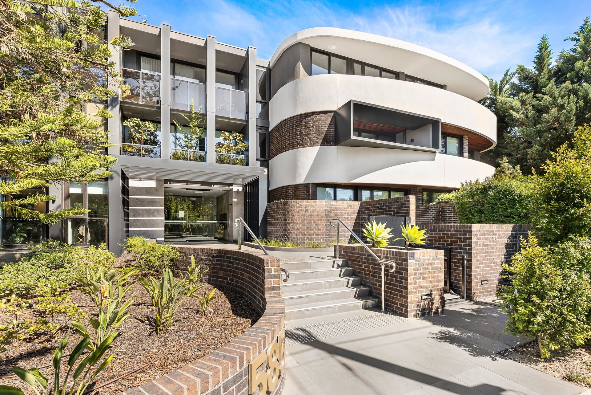 115/585 Burke Road, Camberwell - Thumbnail 3