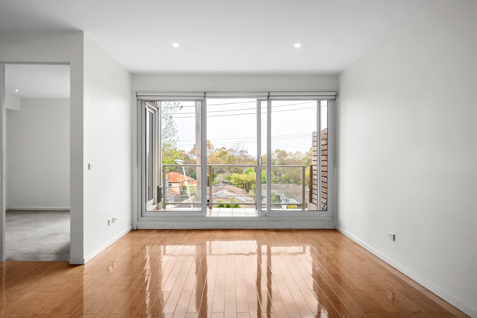 27/50 Poath Road, Hughesdale - Image 1