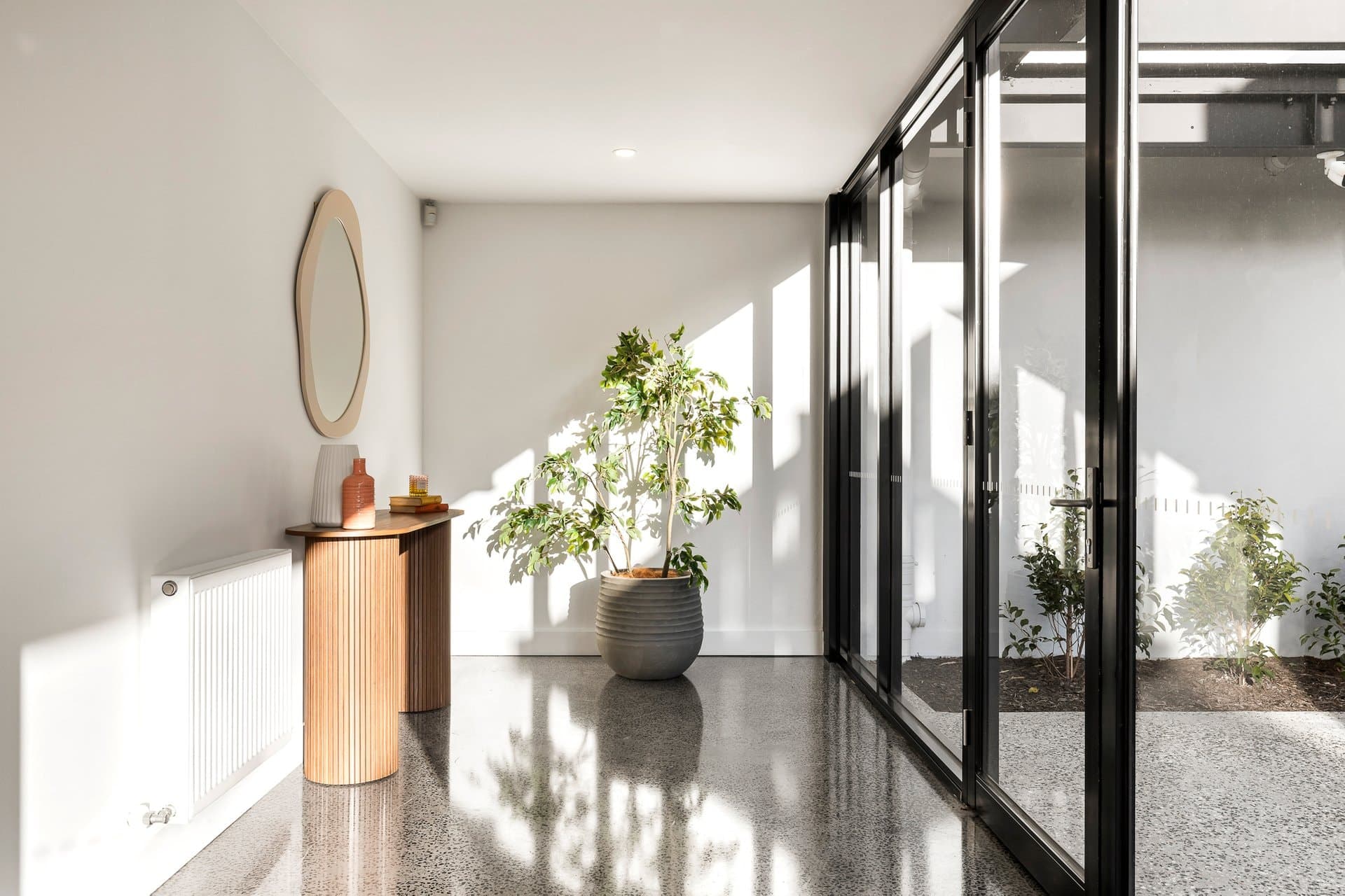 2/10 Frater Street, Kew East - Thumbnail 3