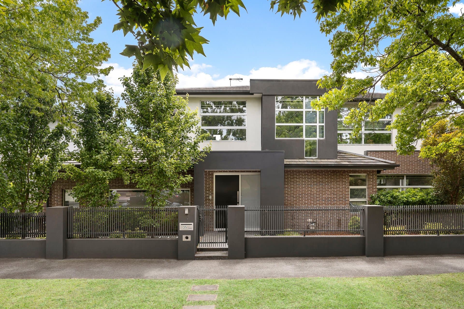 35 Kitchener Street, Deepdene - Image 1