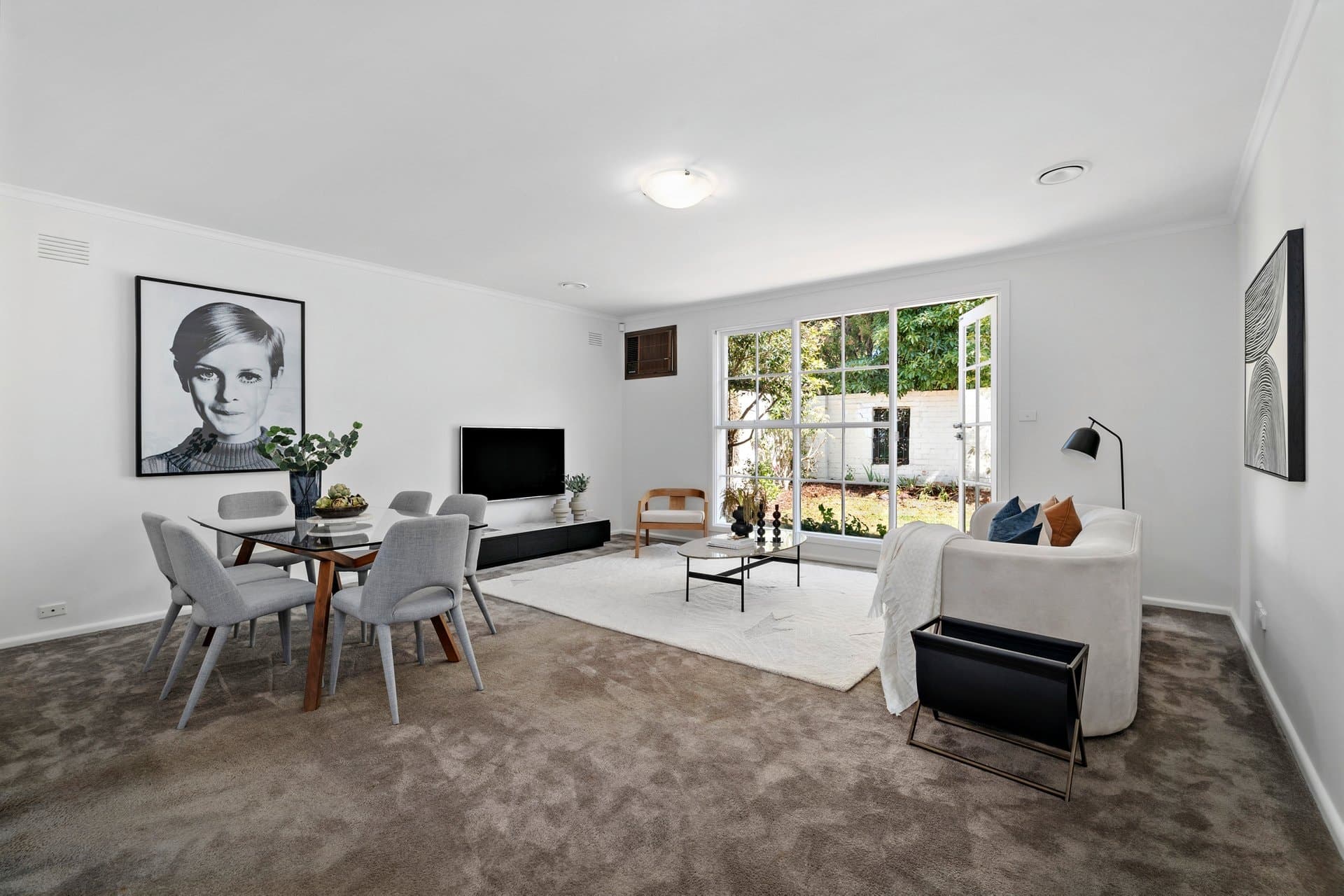 1/20 Outer Crescent, Brighton - Thumbnail 3