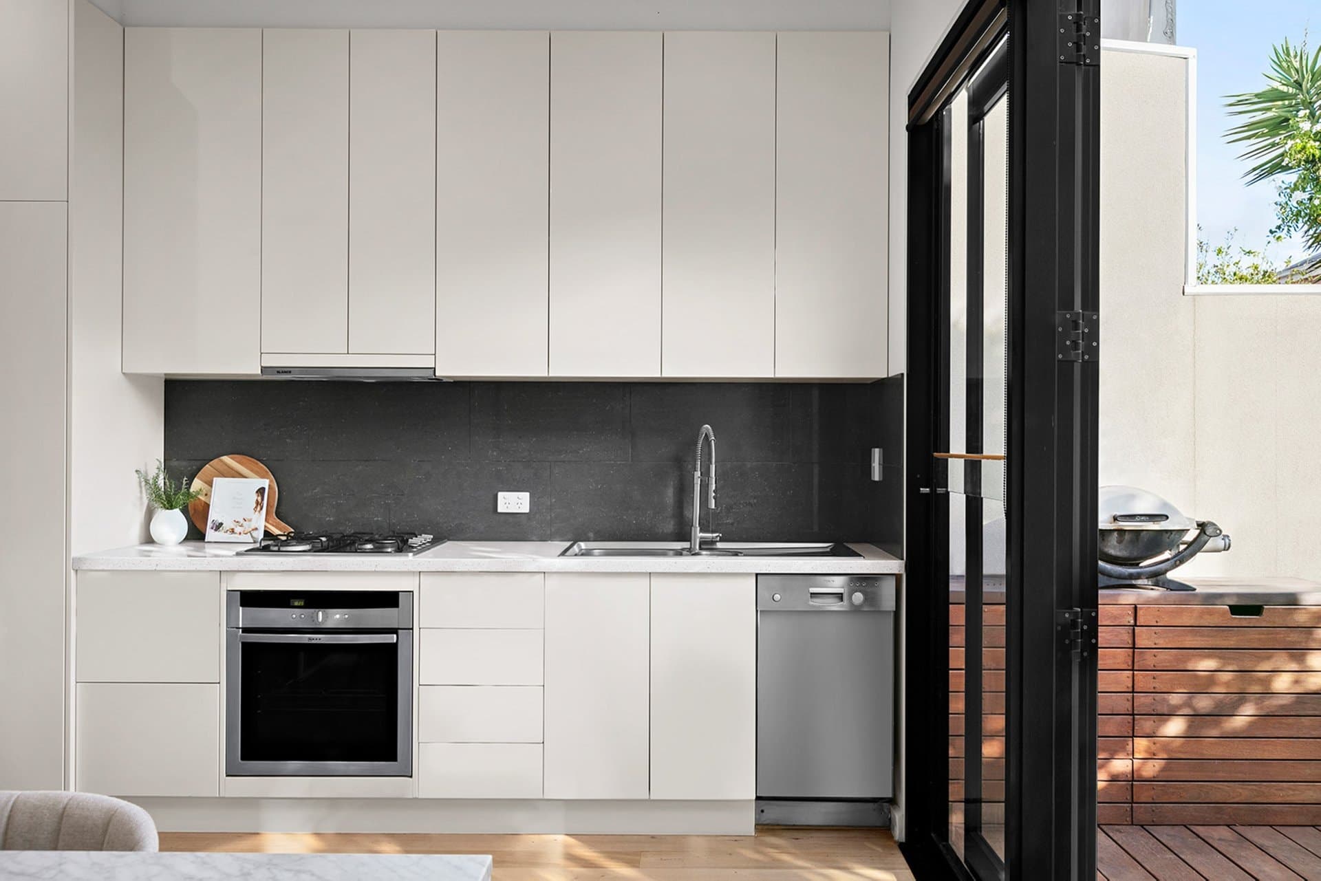 68 Danks Street, Albert Park - Thumbnail 6