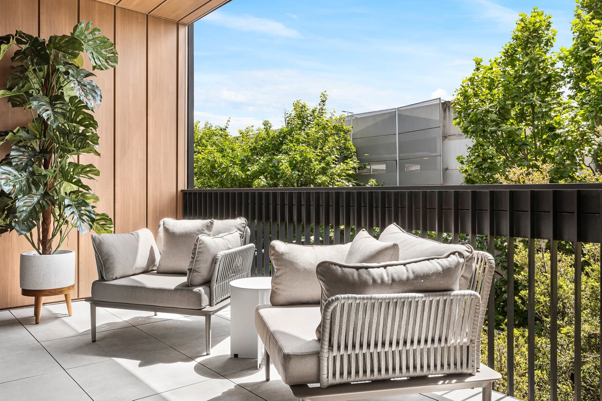 207/11 Jackson Street, St Kilda - Thumbnail 3