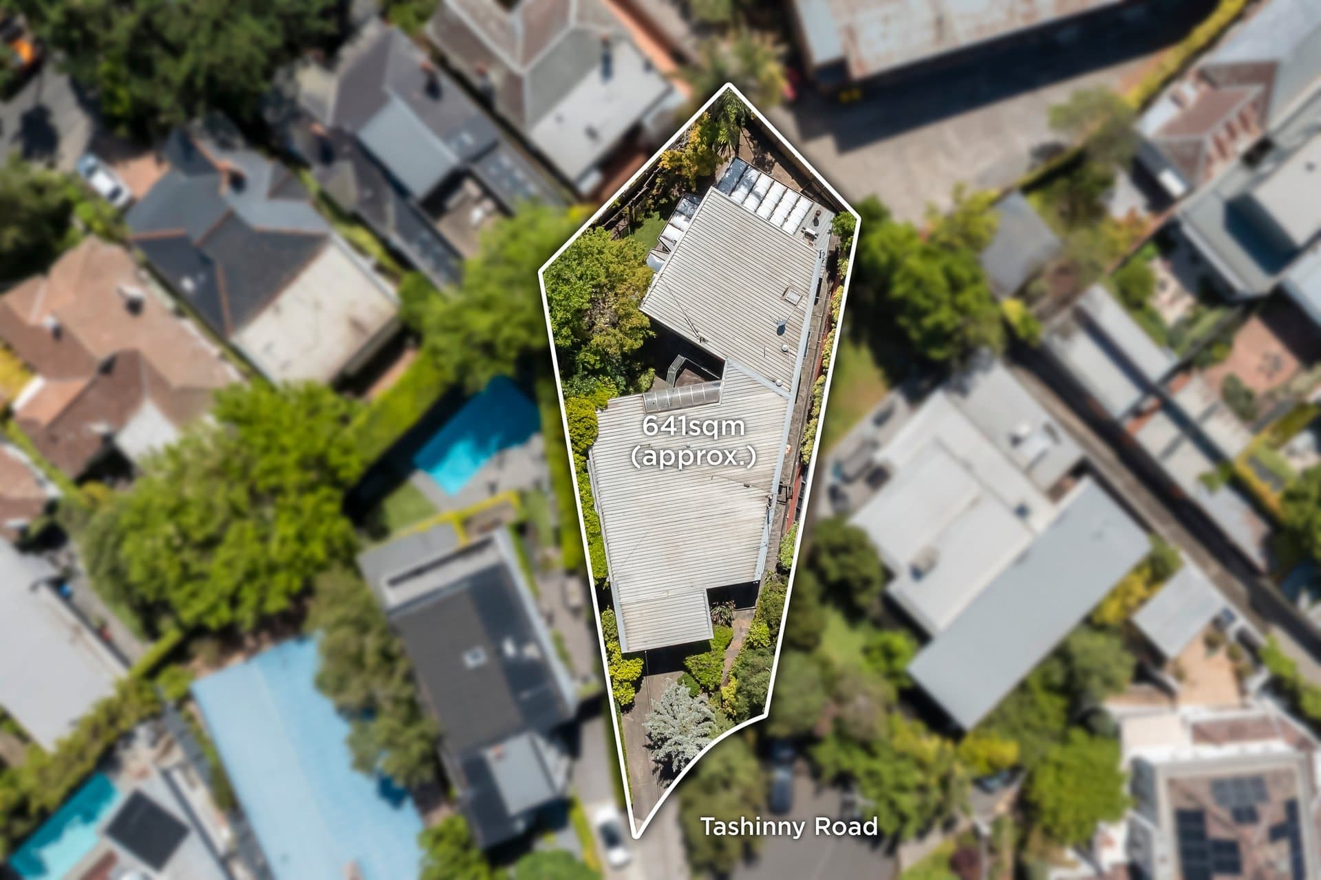 27 Tashinny Road, Toorak - Thumbnail 2