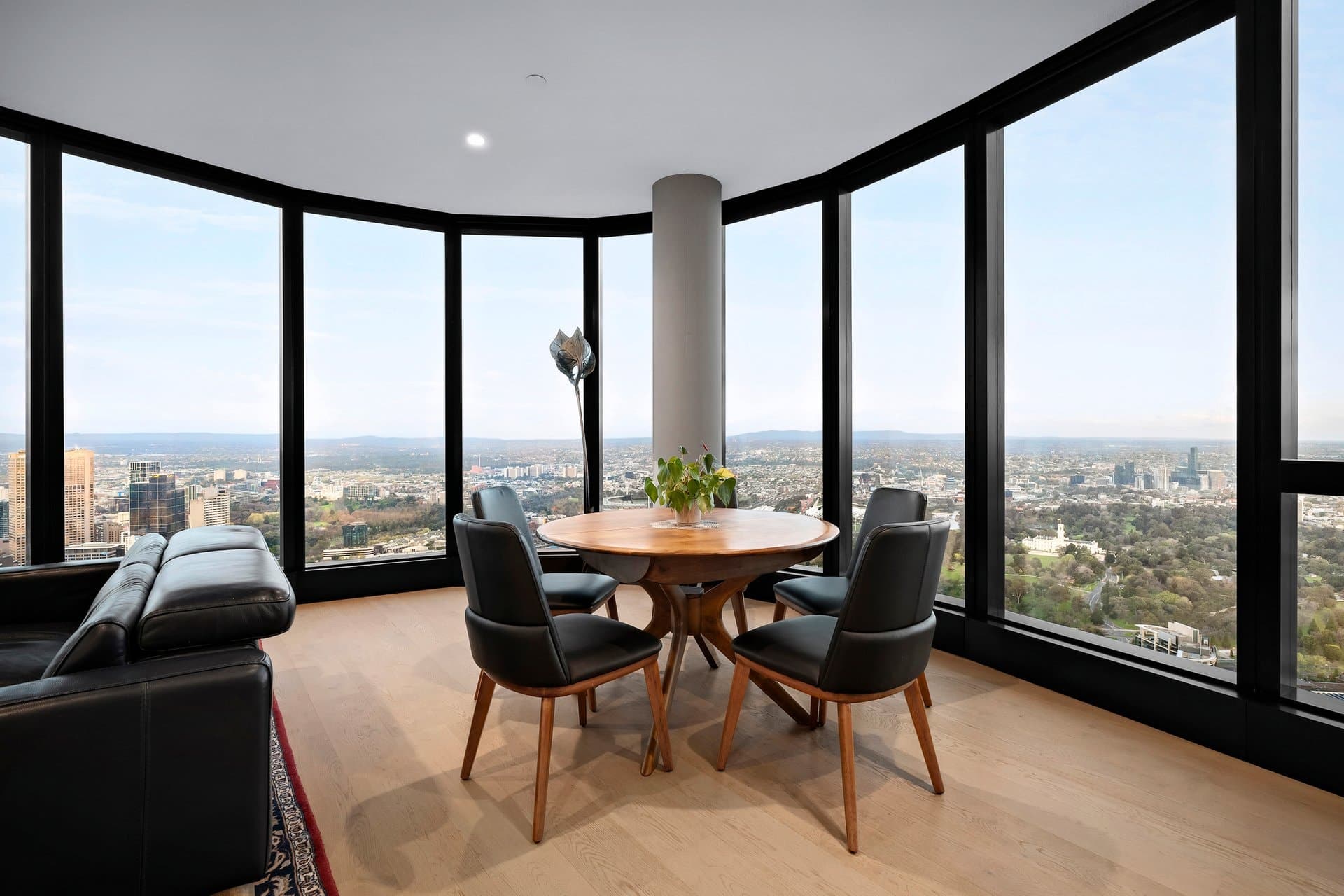 7403/70 Southbank Boulevard, Southbank - Thumbnail 2