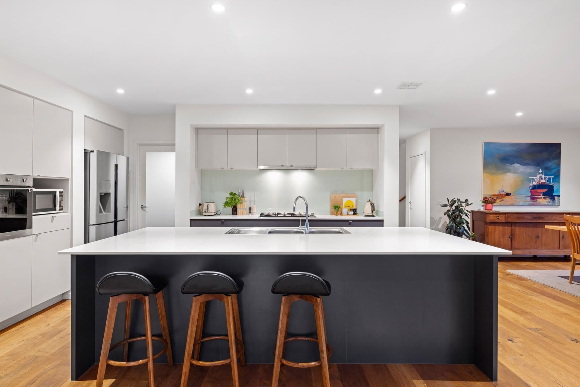 33 Batman Avenue, Mount Eliza - Thumbnail 2