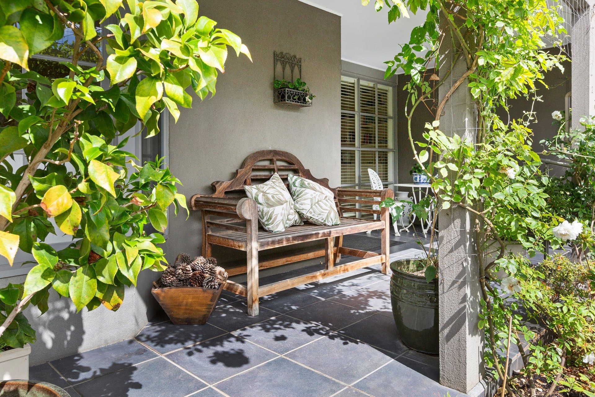2/10 Coonara Avenue, Mount Eliza - Image 1