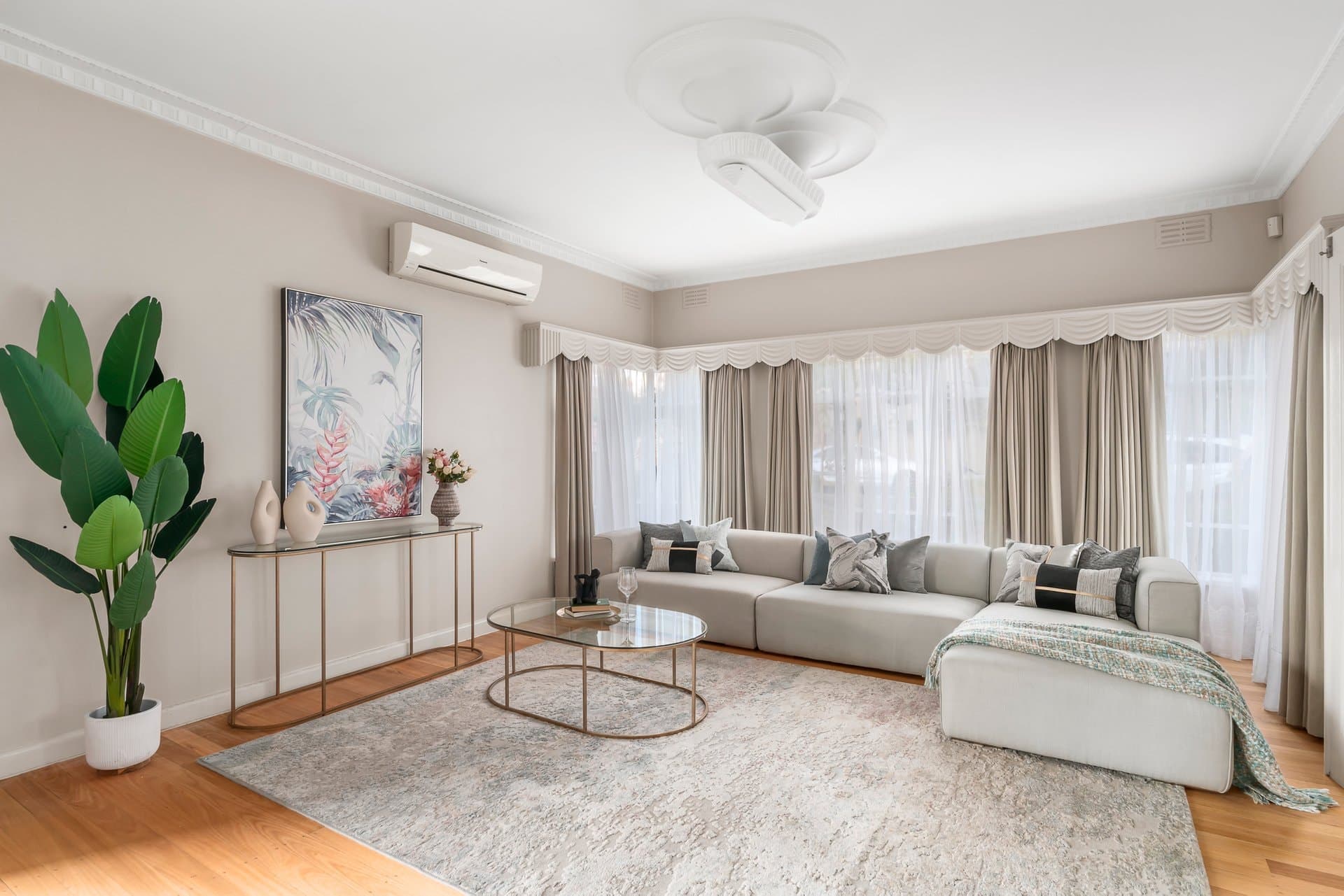25 Burroughs Road, Balwyn - Thumbnail 2