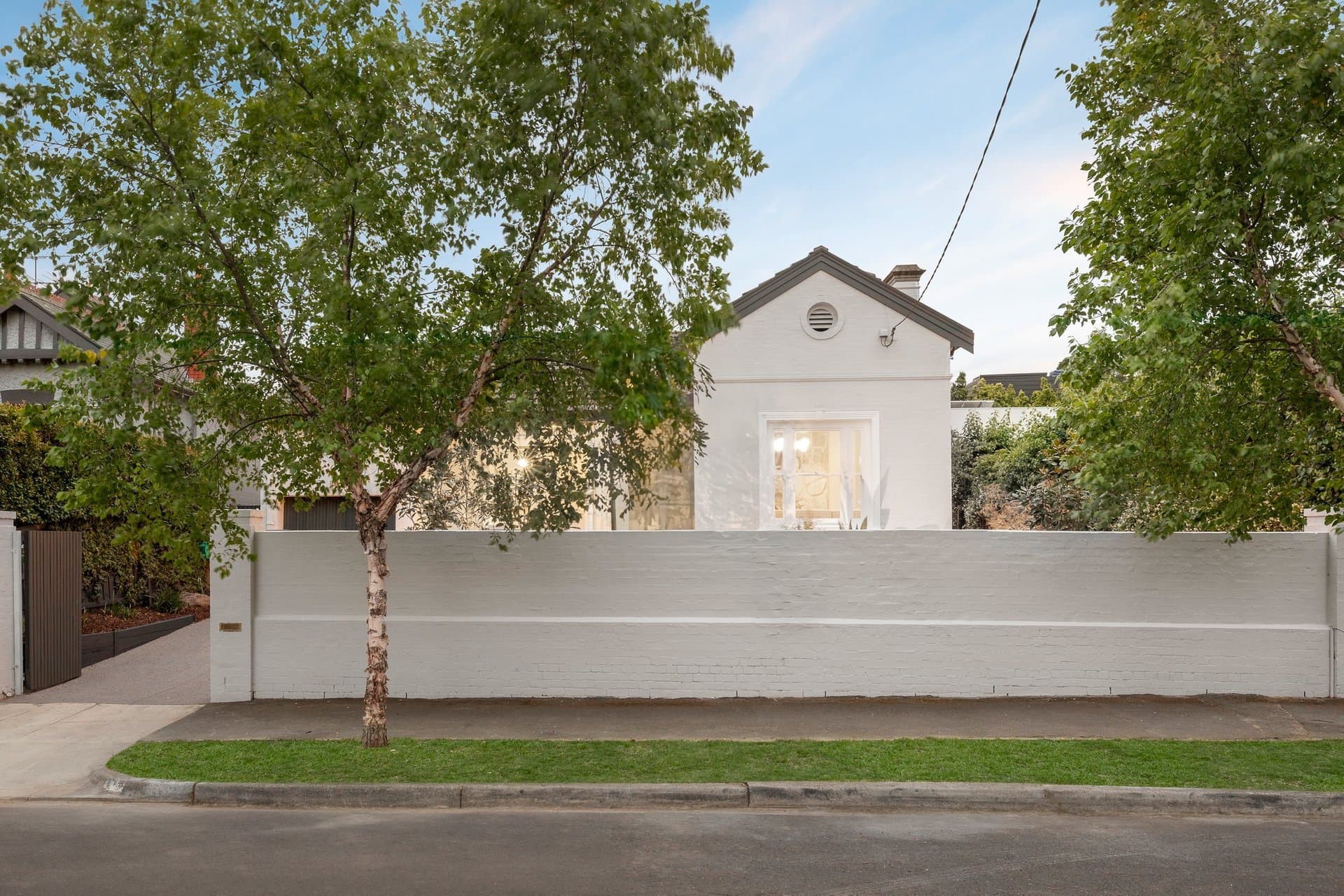 25 Lyndhurst Crescent, Hawthorn - Image 1