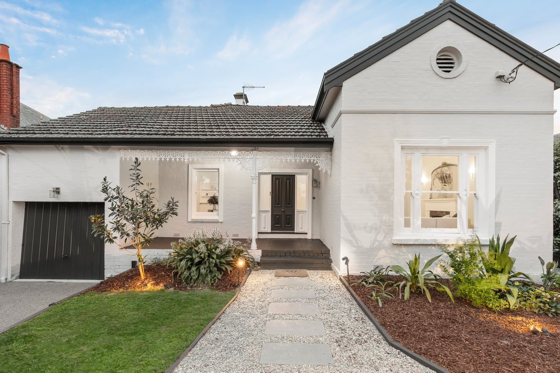 25 Lyndhurst Crescent, Hawthorn - Thumbnail 2