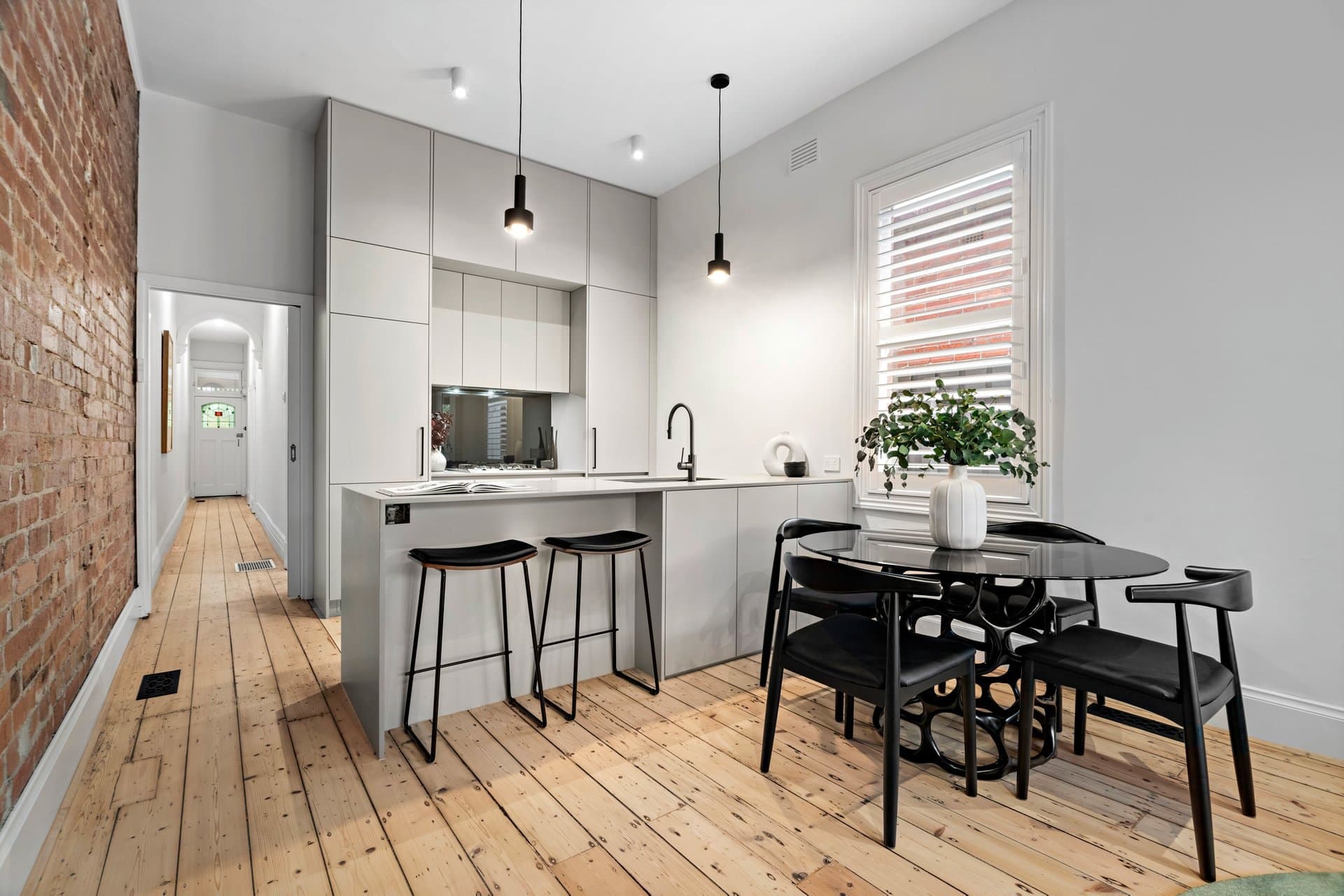 128 Evans Street, Port Melbourne - Thumbnail 2