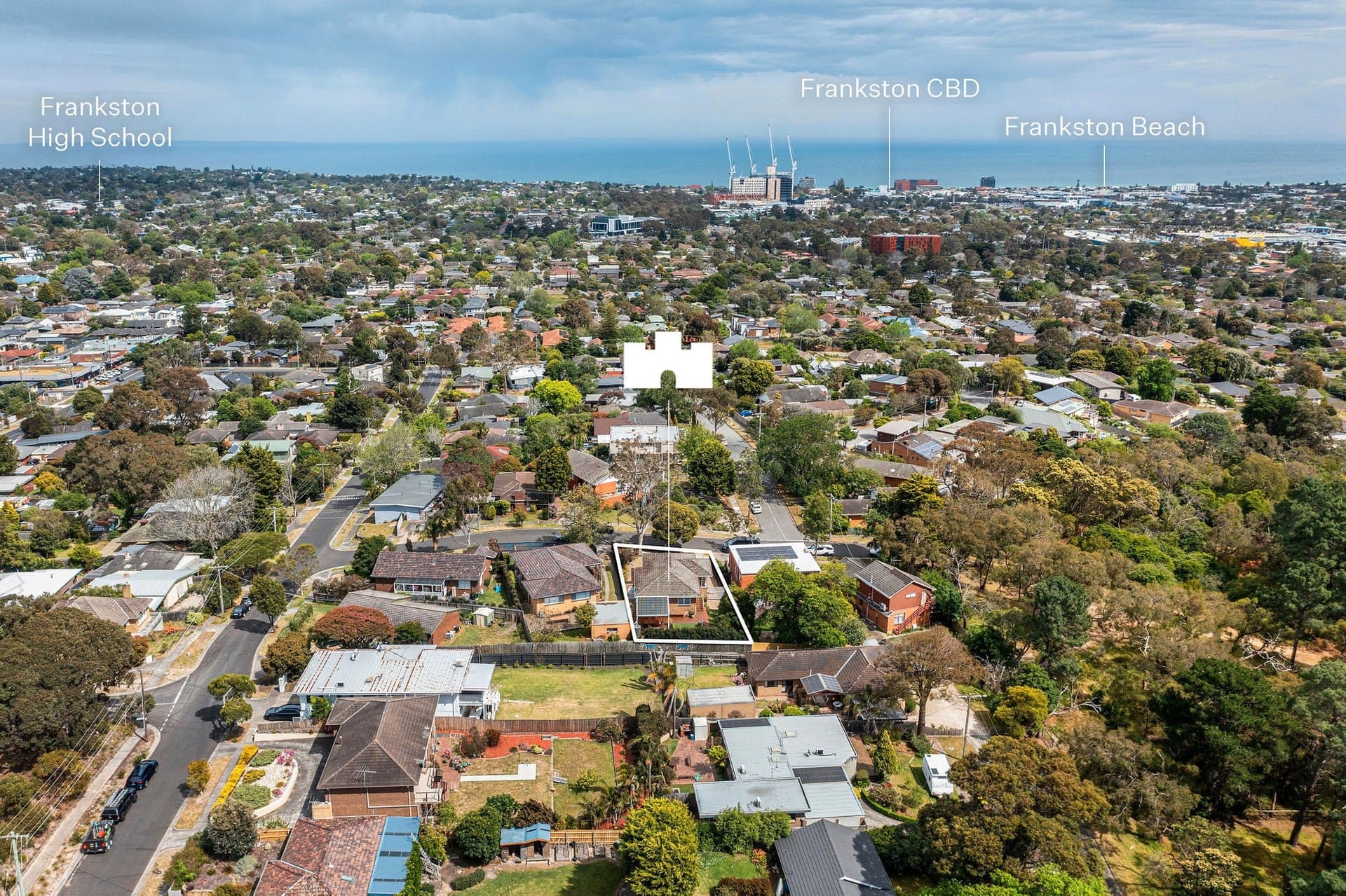 6 Pericoe Street, Frankston - Thumbnail 2