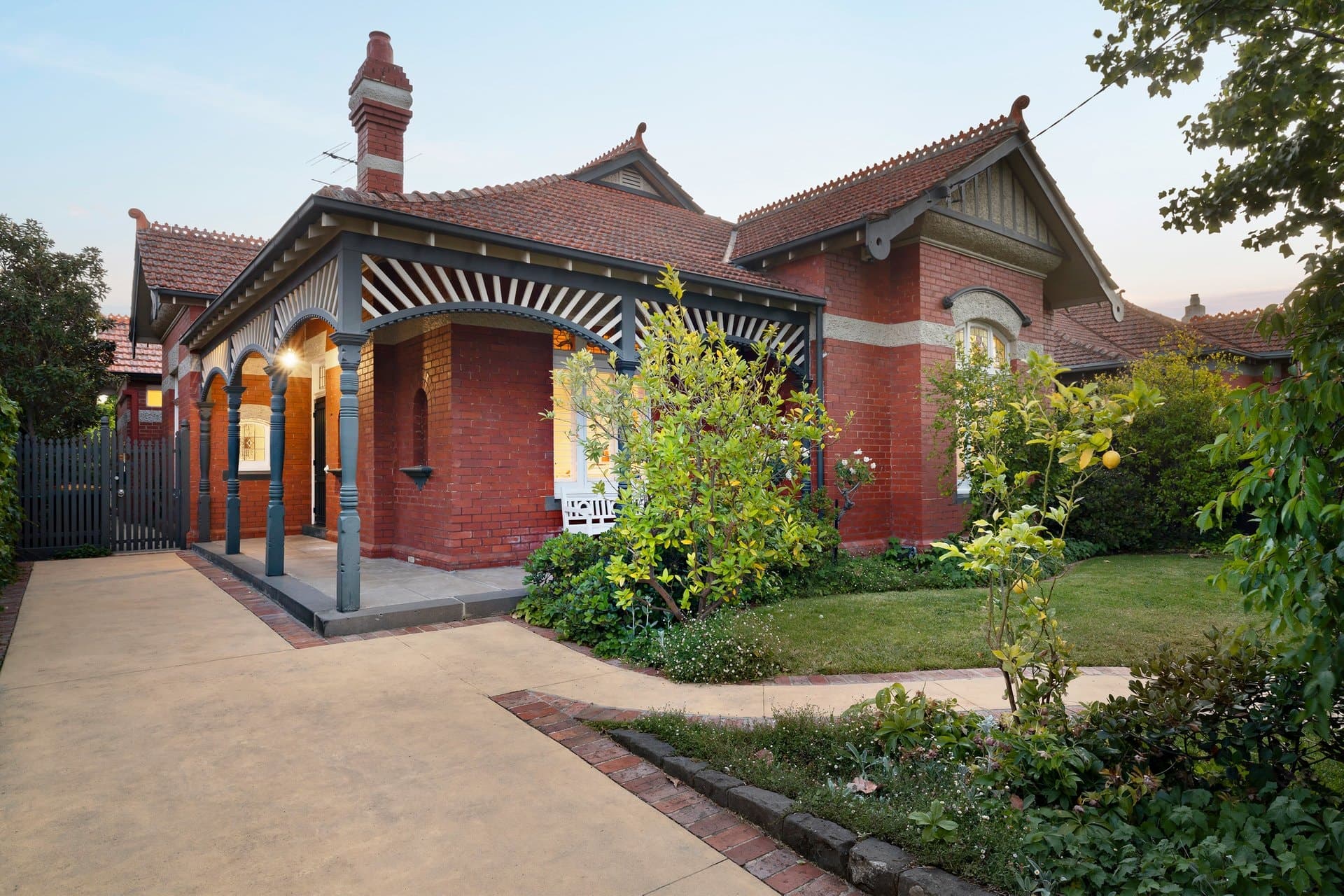 72 Claremont Avenue, Malvern - Image 1