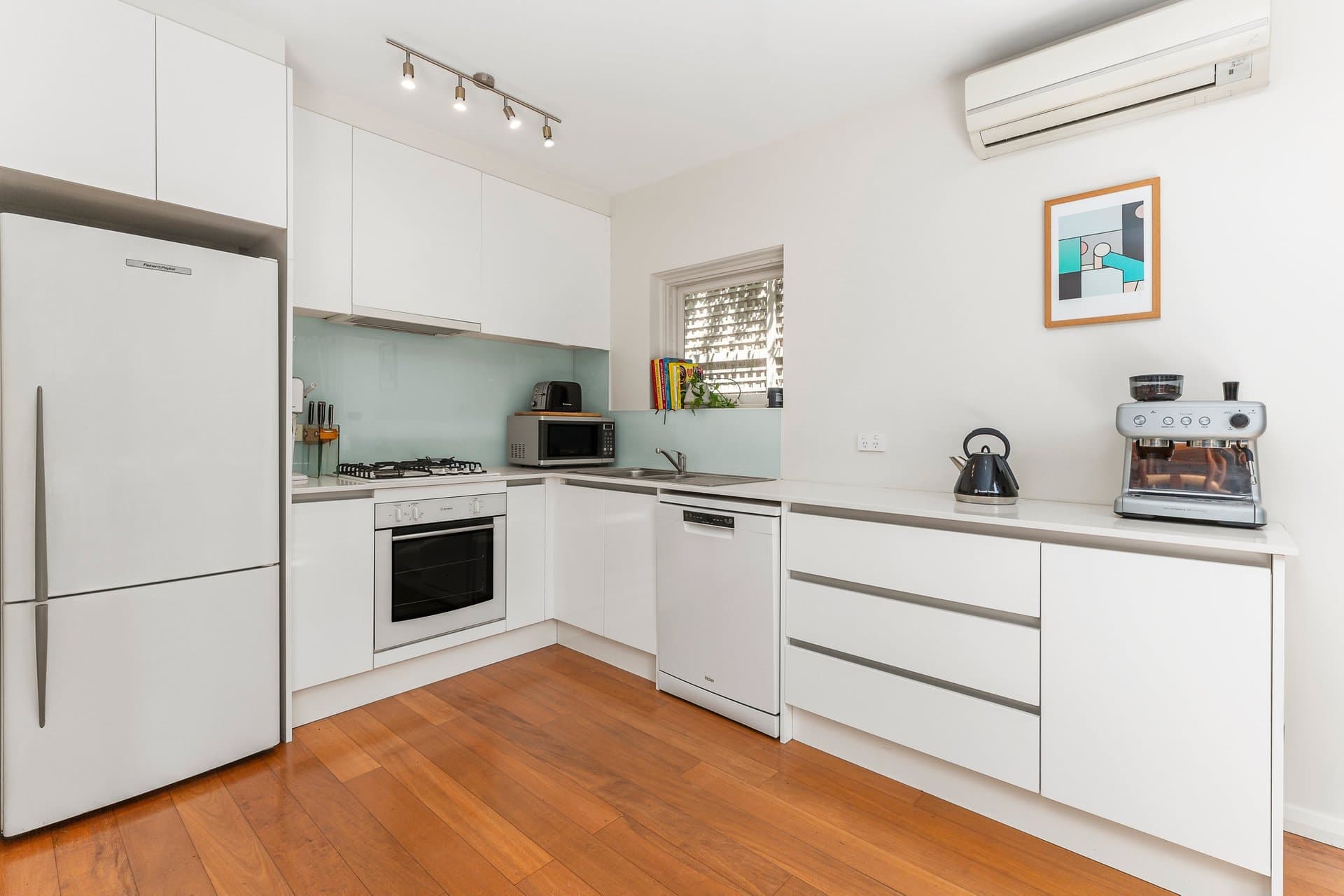 1/746 Orrong Road, Toorak - Thumbnail 4