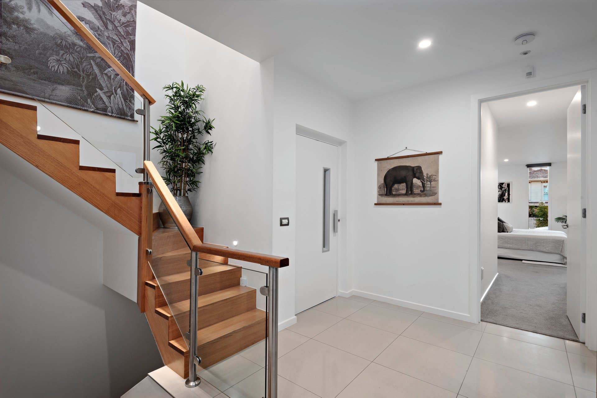 6A College Grove, Black Rock - Thumbnail 4