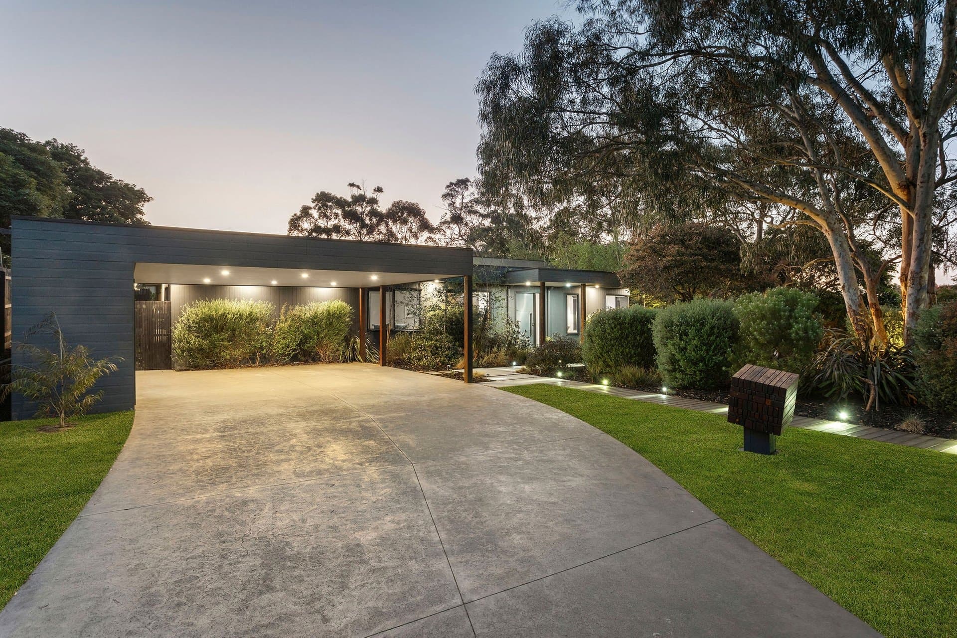 372 Canadian Bay Road, Mount Eliza - Image 1