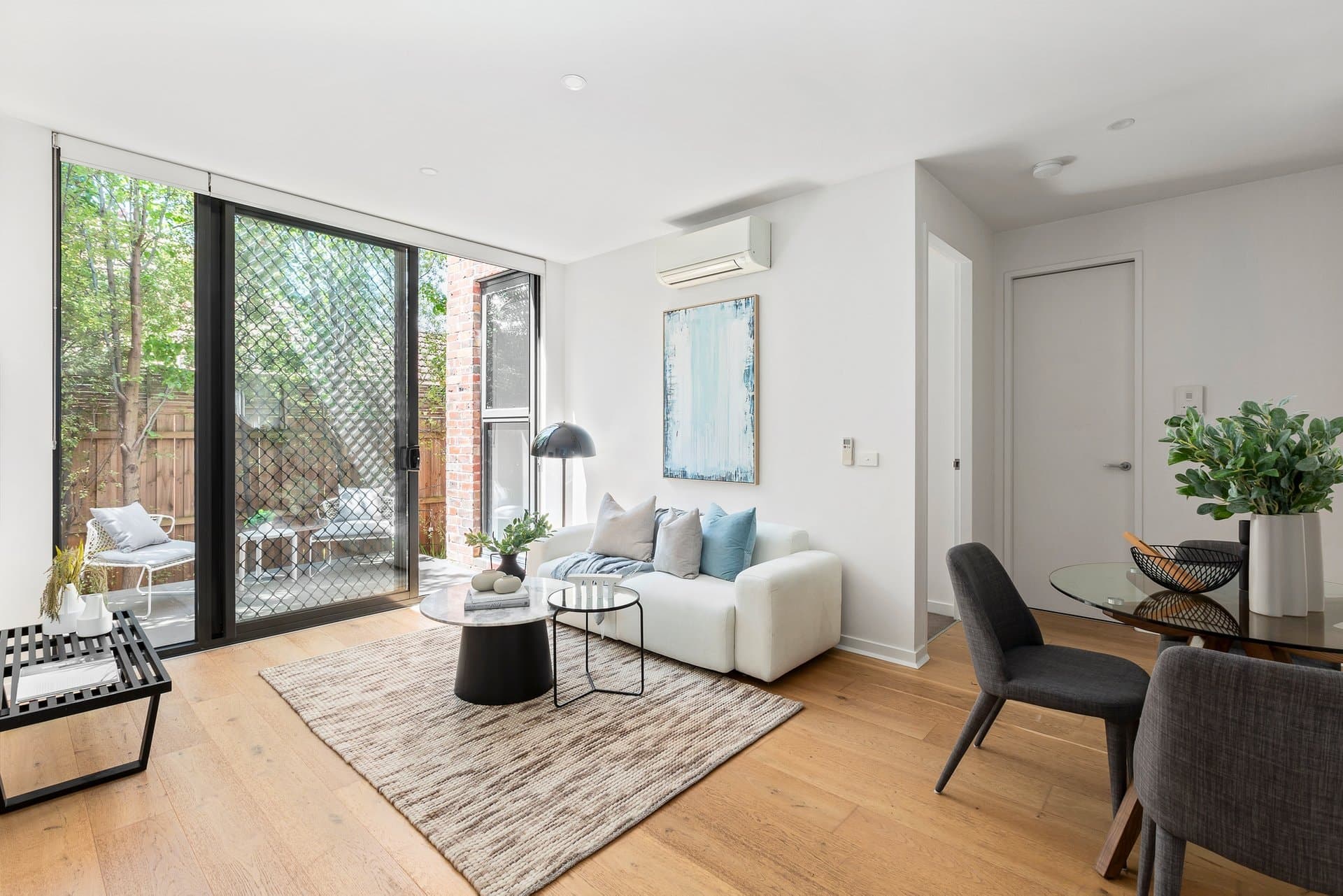 4/687 Toorak Road, Kooyong - Image 1