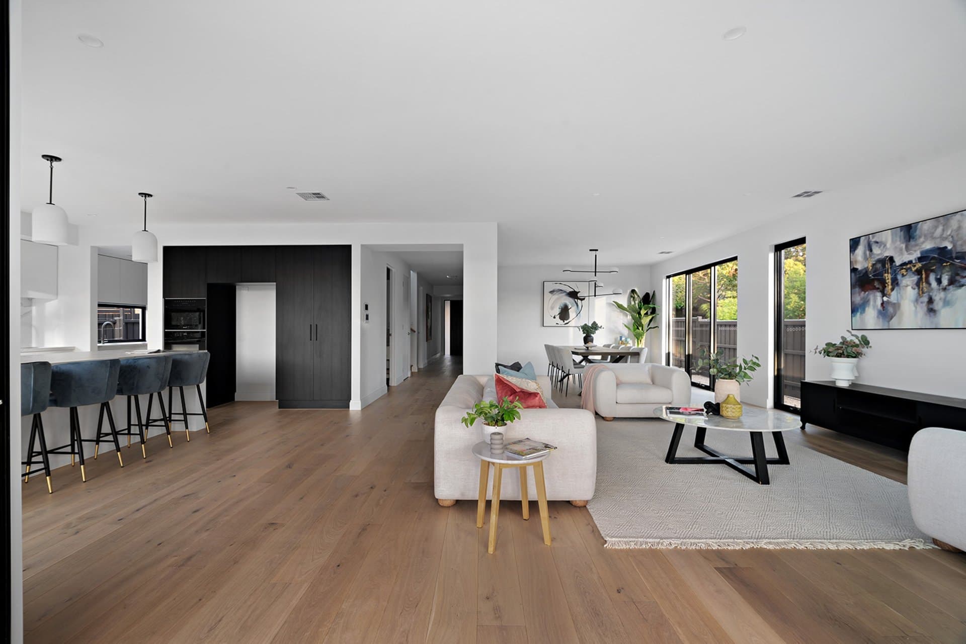 10 Yeovil Road, Glen Iris - Thumbnail 4
