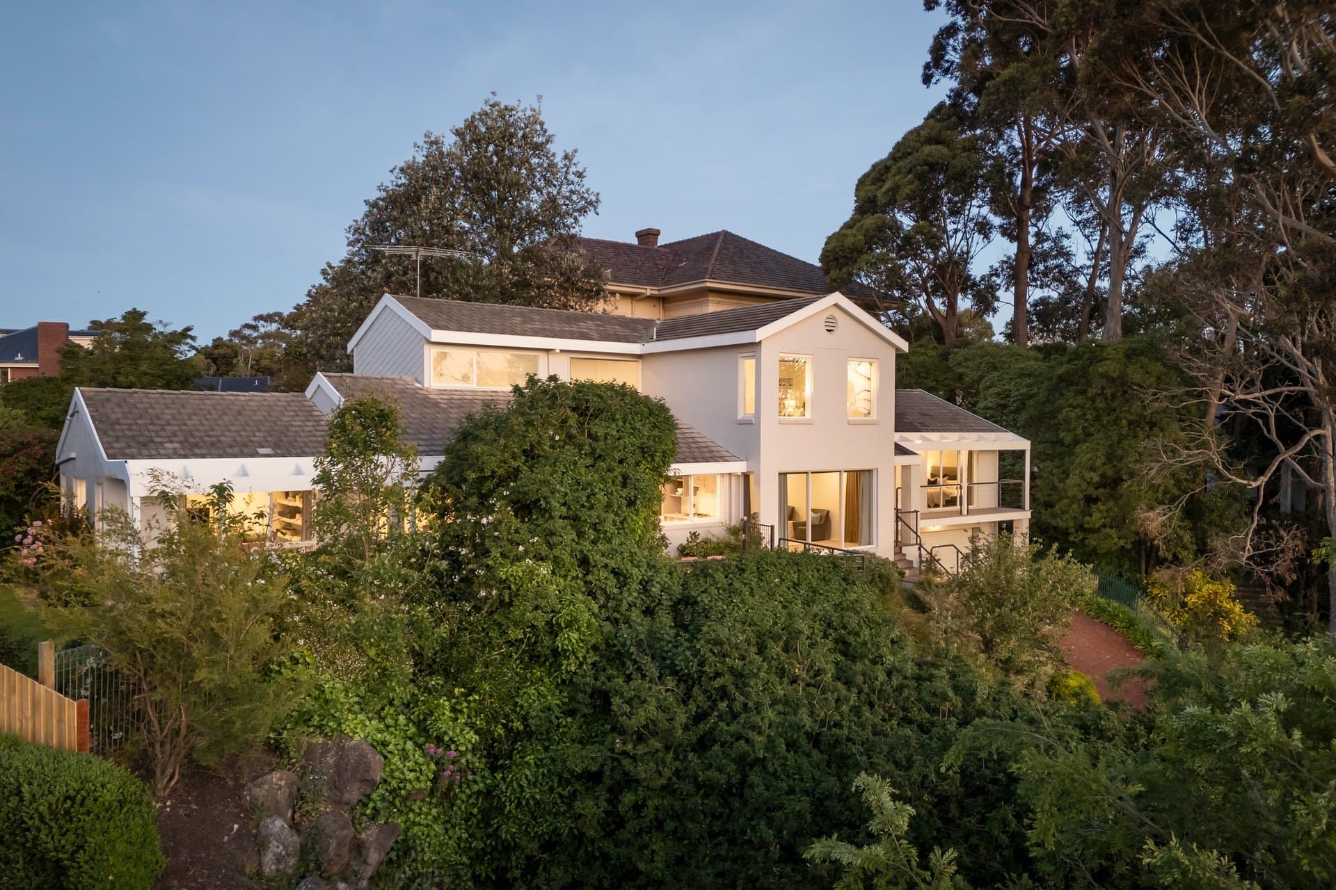 3 Sanctuary Close, Balwyn - Image 1