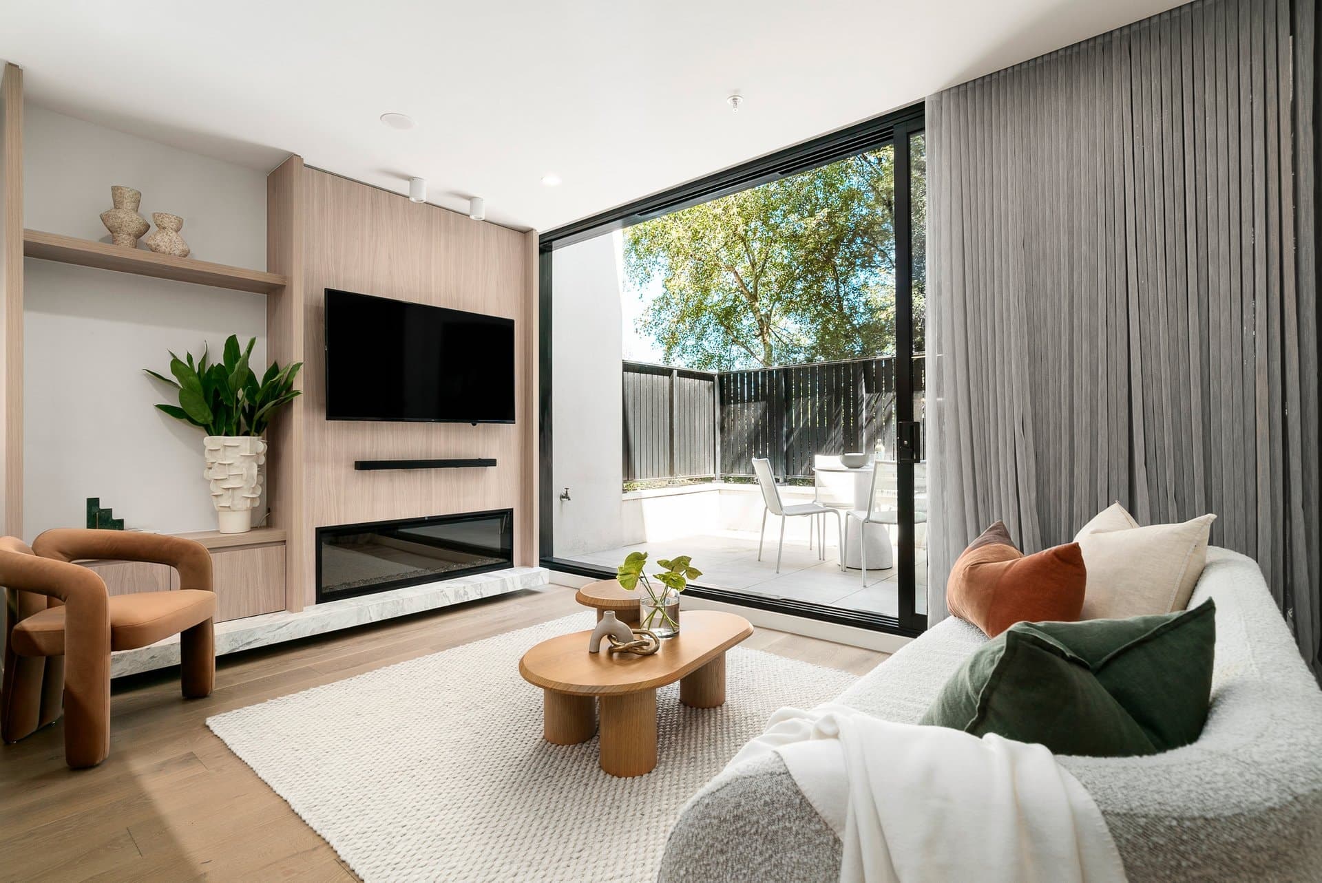 G1 186 Tooronga Road, Glen Iris - Thumbnail 2