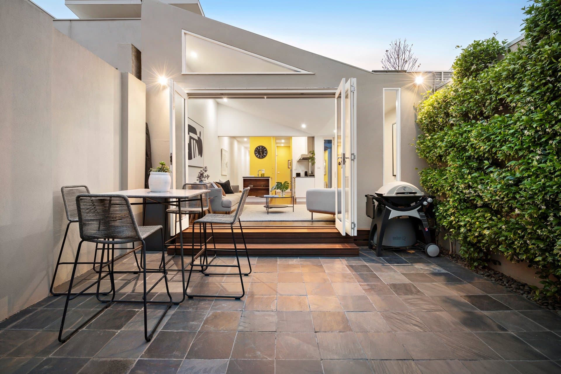 8 Greig Street, Albert Park - Thumbnail 2