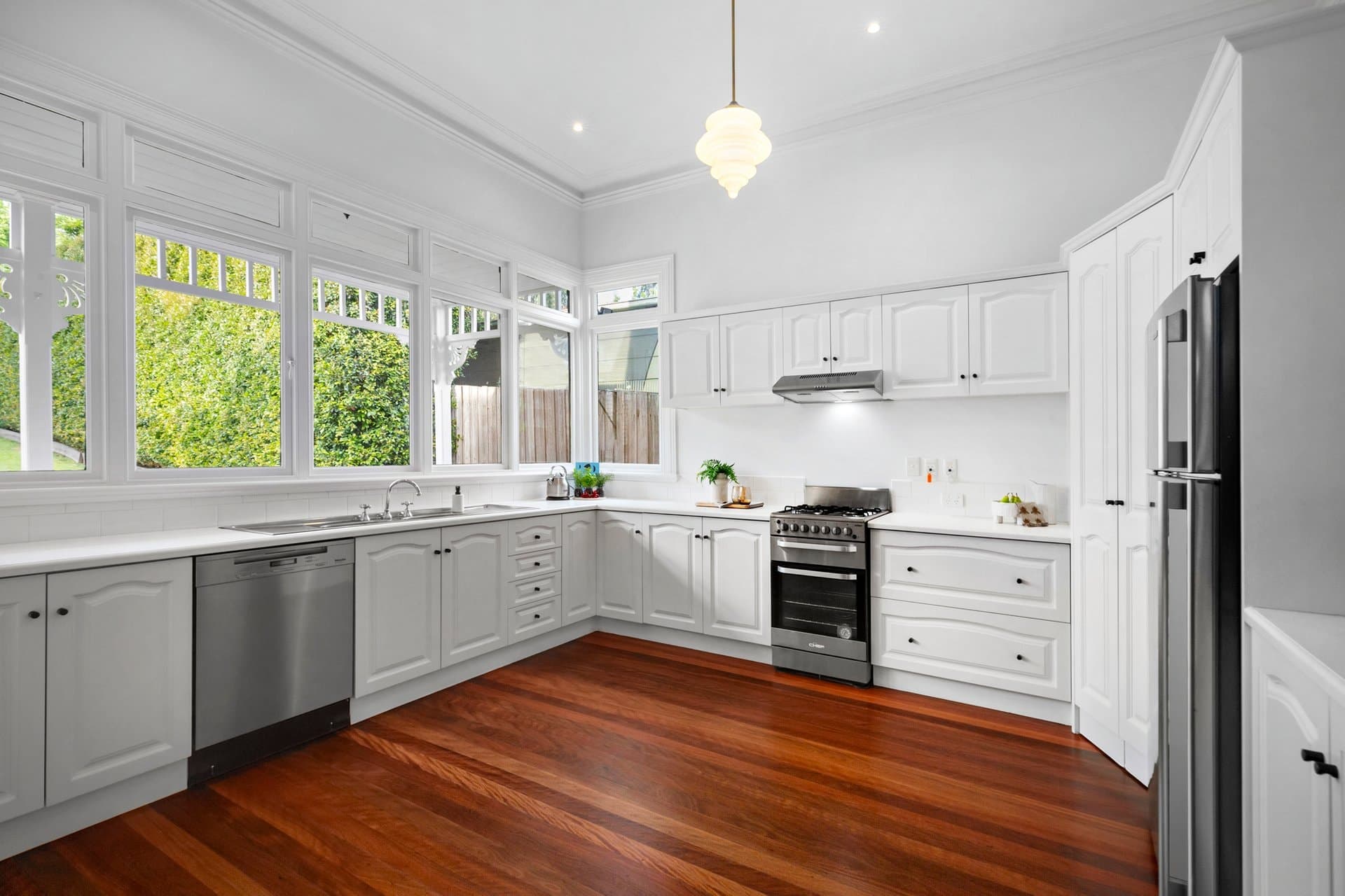 49 Warburton Road, Canterbury - Thumbnail 4