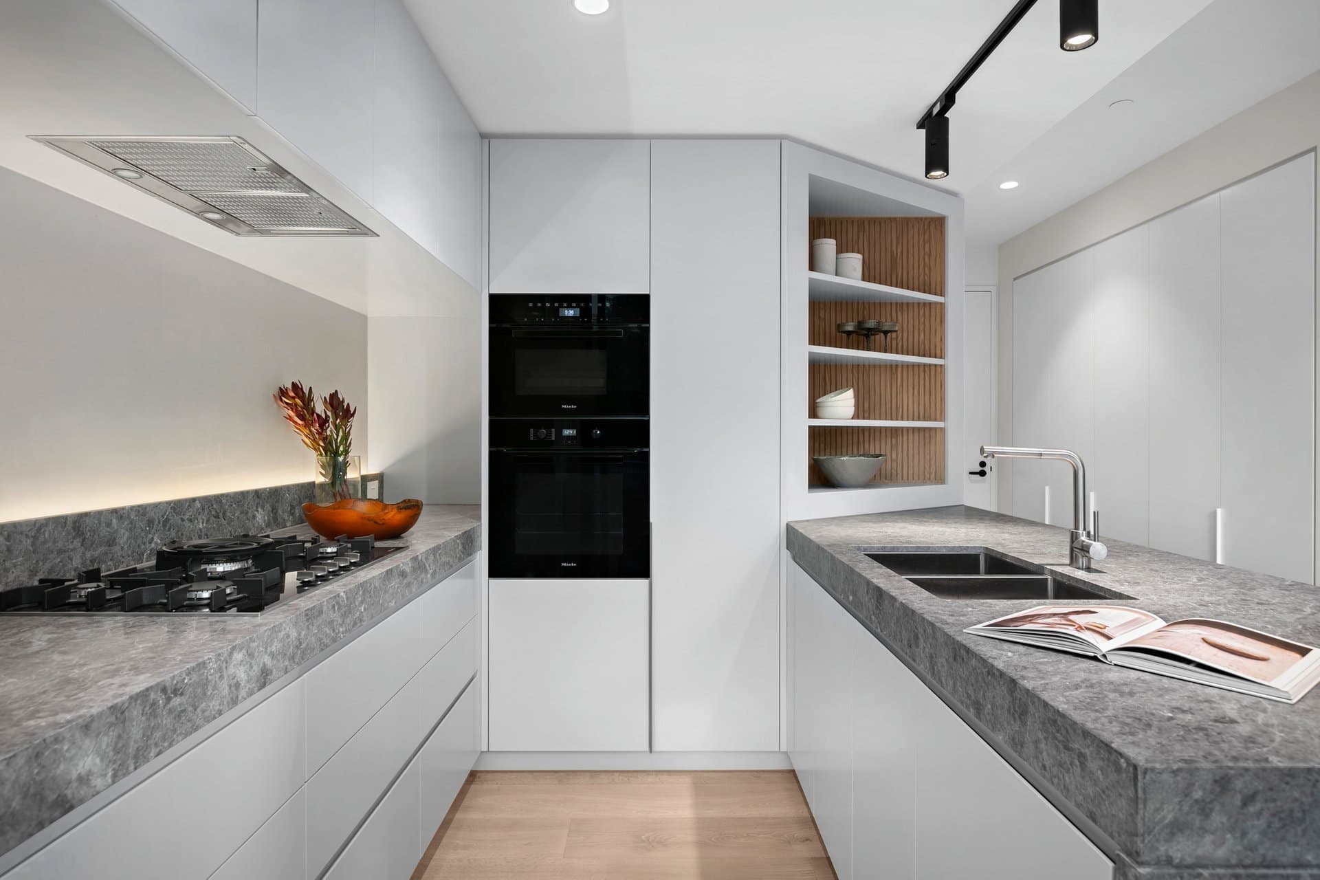 102/8 Grattan Street, Hawthorn - Thumbnail 3
