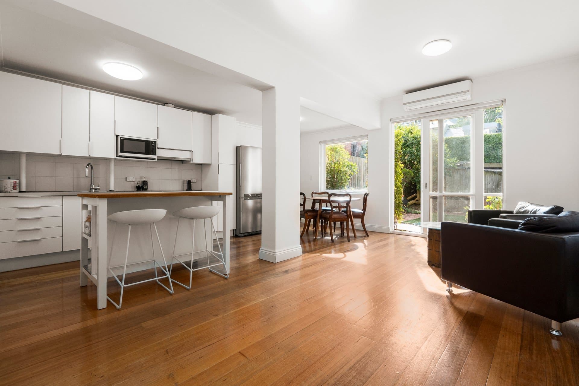 118 Millswyn Street, South Yarra - Thumbnail 2