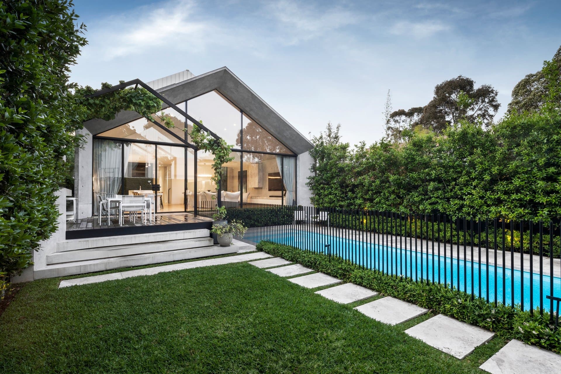18 Fairbairn Road, Toorak - Image 1