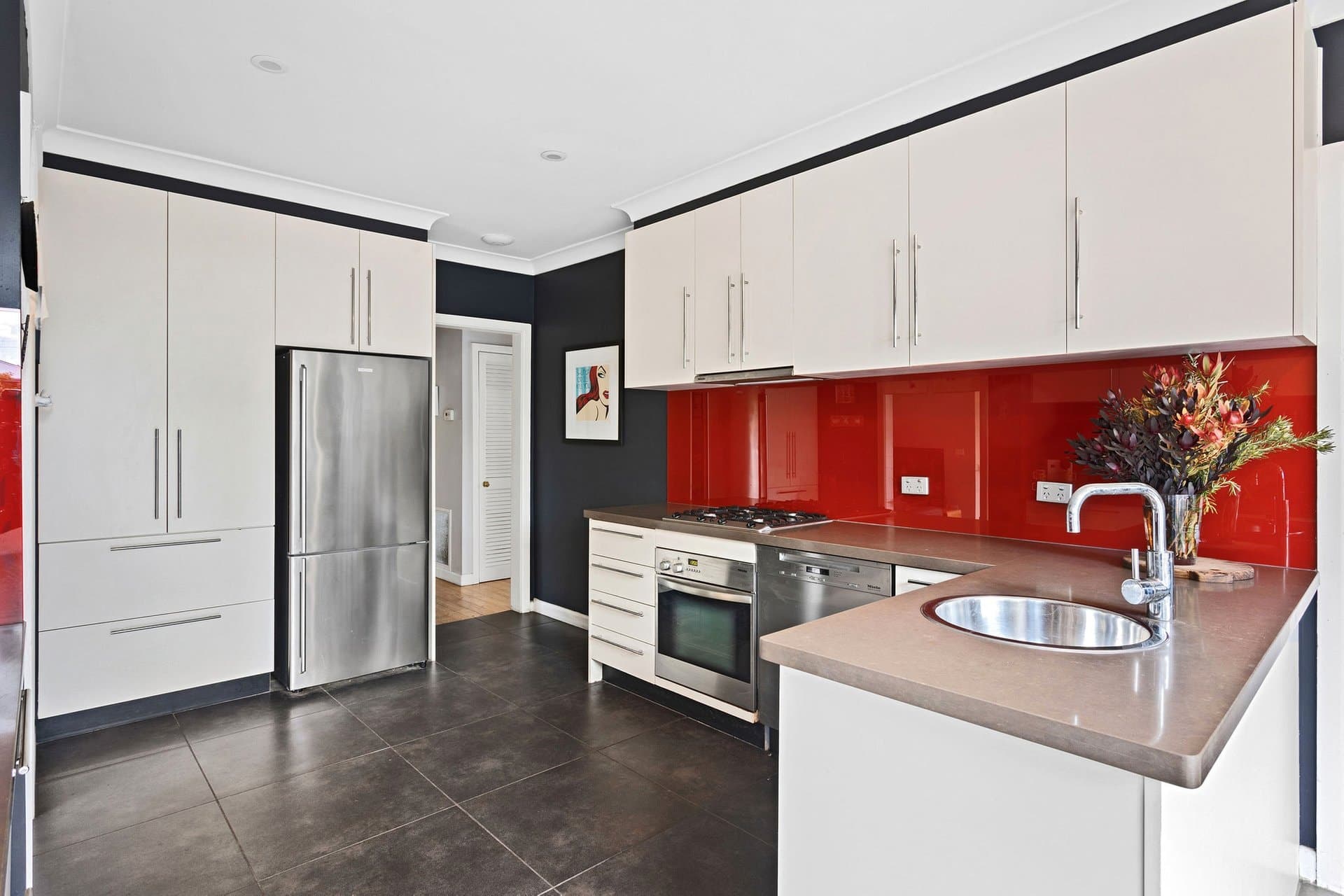 12 Warringa Road, Frankston - Thumbnail 7