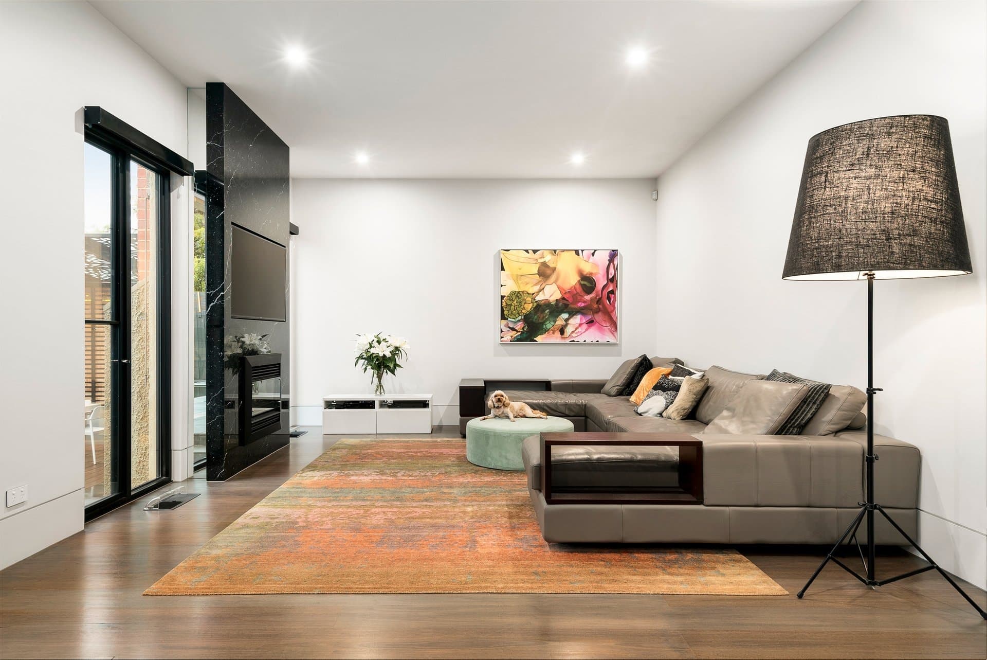 4 Rossfield Avenue, Kew - Thumbnail 2