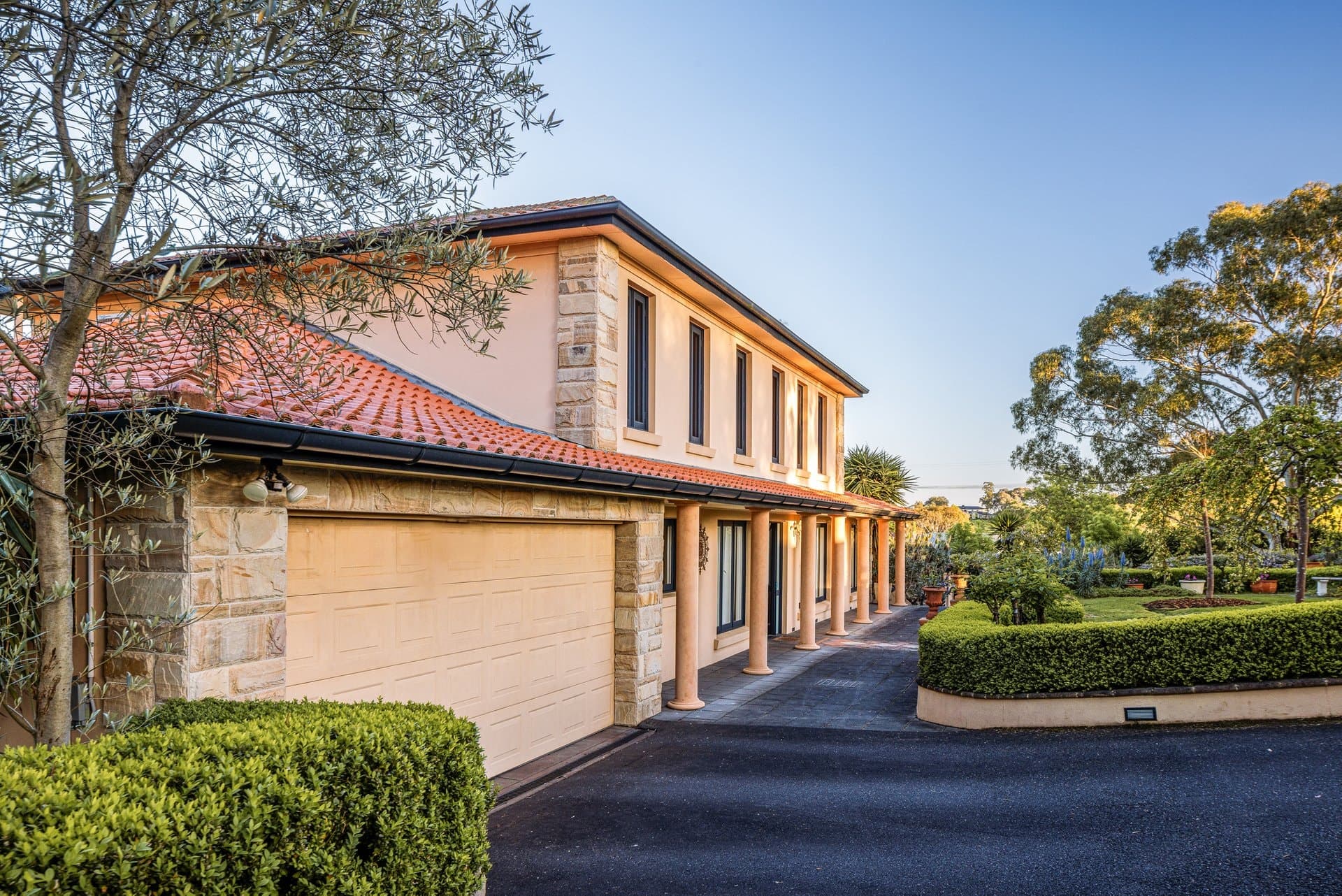 251-255 Tindals Road, Warrandyte - Thumbnail 2